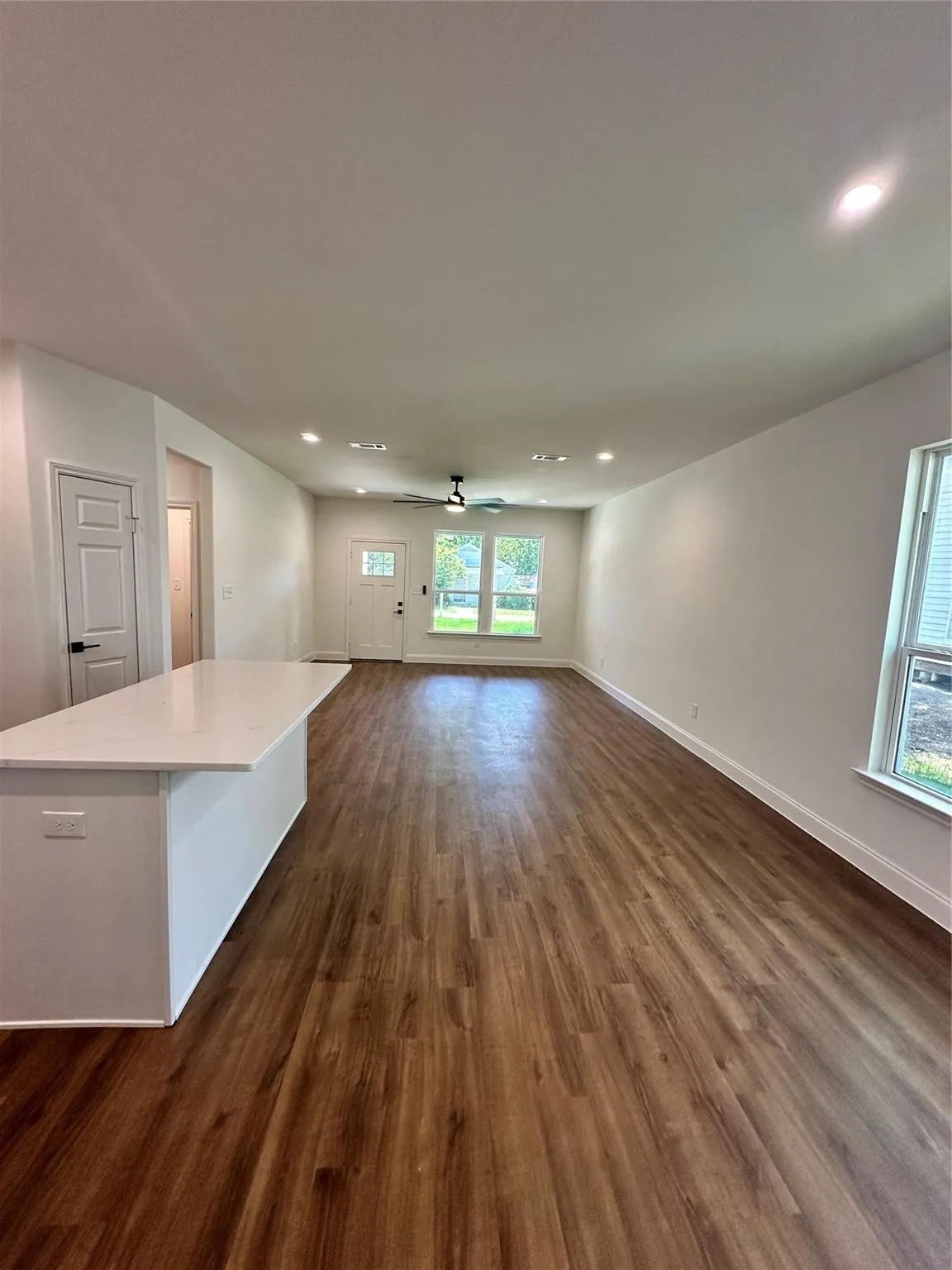 Single Family Residence For Rent in Hunt County , 2216 Langford Street, Greenville, Texas 75401, 3 Bedroom, 2 Bathroom, 2 Garage spaces, 1,253 Sqft, built in 2024, mls#21359332, Real Estate Agent in Greenville, Homes For Rent in Hunt county, Homes For Rent in Greenville, Realtor in Greenville Texas, Real Estate Brokerage Independent Realty Texas, Luminita Cordes Realtor