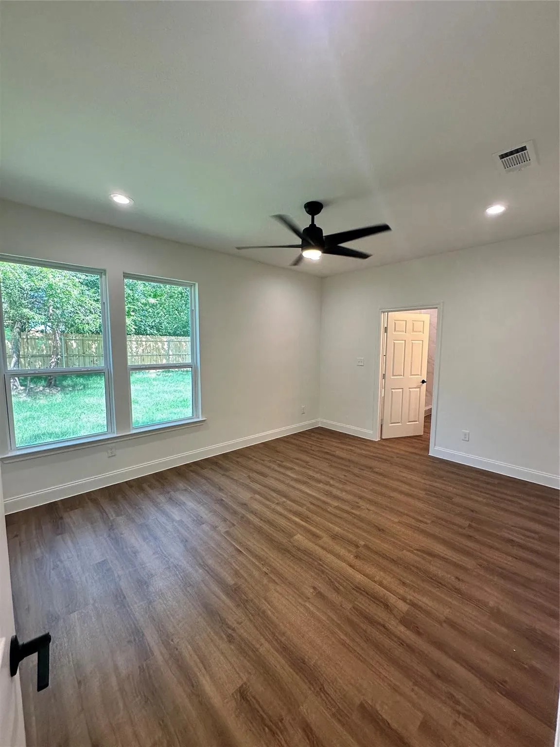 Single Family Residence For Rent in Hunt County , 2216 Langford Street, Greenville, Texas 75401, 3 Bedroom, 2 Bathroom, 2 Garage spaces, 1,253 Sqft, built in 2024, mls#21359332, Real Estate Agent in Greenville, Homes For Rent in Hunt county, Homes For Rent in Greenville, Realtor in Greenville Texas, Real Estate Brokerage Independent Realty Texas, Luminita Cordes Realtor