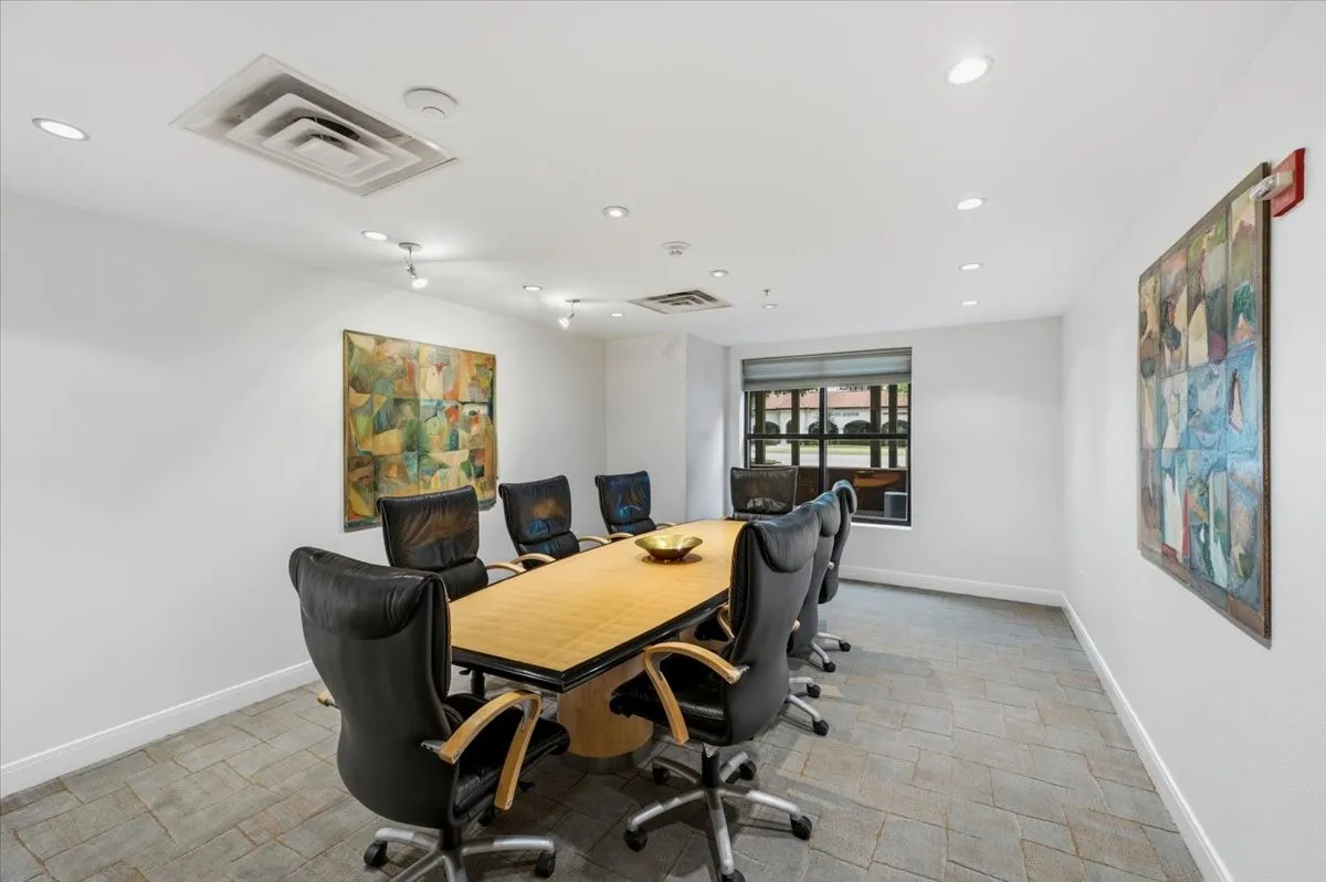 Condominium For Rent in Dallas County , 330 Las Colinas Boulevard E 460, Irving, Texas 75039, 1 Bedroom, 1 Bathroom, 1 Garage spaces, 733 Sqft, built in 2001, mls#21357942, Real Estate Agent in Irving, Homes For Rent in Dallas county, Homes For Rent in Irving, Realtor in Irving Texas, Real Estate Brokerage Independent Realty Texas, Luminita Cordes Realtor
