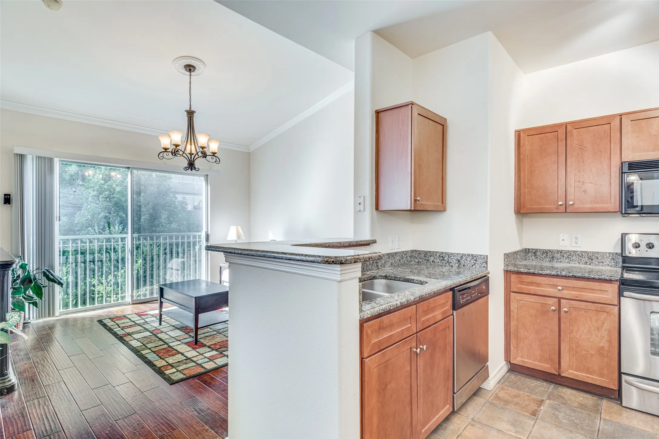 Condominium For Rent in Dallas County , 330 Las Colinas Boulevard E 460, Irving, Texas 75039, 1 Bedroom, 1 Bathroom, 1 Garage spaces, 733 Sqft, built in 2001, mls#21357942, Real Estate Agent in Irving, Homes For Rent in Dallas county, Homes For Rent in Irving, Realtor in Irving Texas, Real Estate Brokerage Independent Realty Texas, Luminita Cordes Realtor