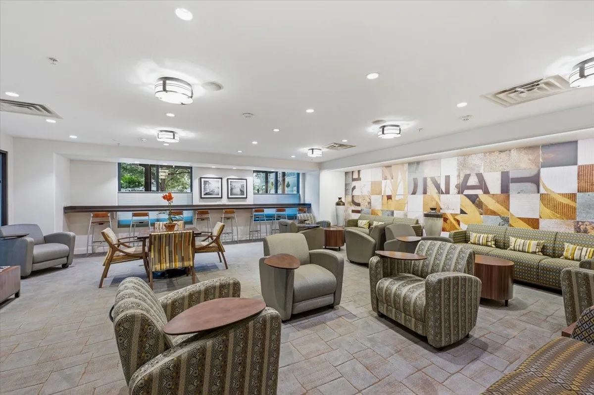 Condominium For Rent in Dallas County , 330 Las Colinas Boulevard E 460, Irving, Texas 75039, 1 Bedroom, 1 Bathroom, 1 Garage spaces, 733 Sqft, built in 2001, mls#21357942, Real Estate Agent in Irving, Homes For Rent in Dallas county, Homes For Rent in Irving, Realtor in Irving Texas, Real Estate Brokerage Independent Realty Texas, Luminita Cordes Realtor