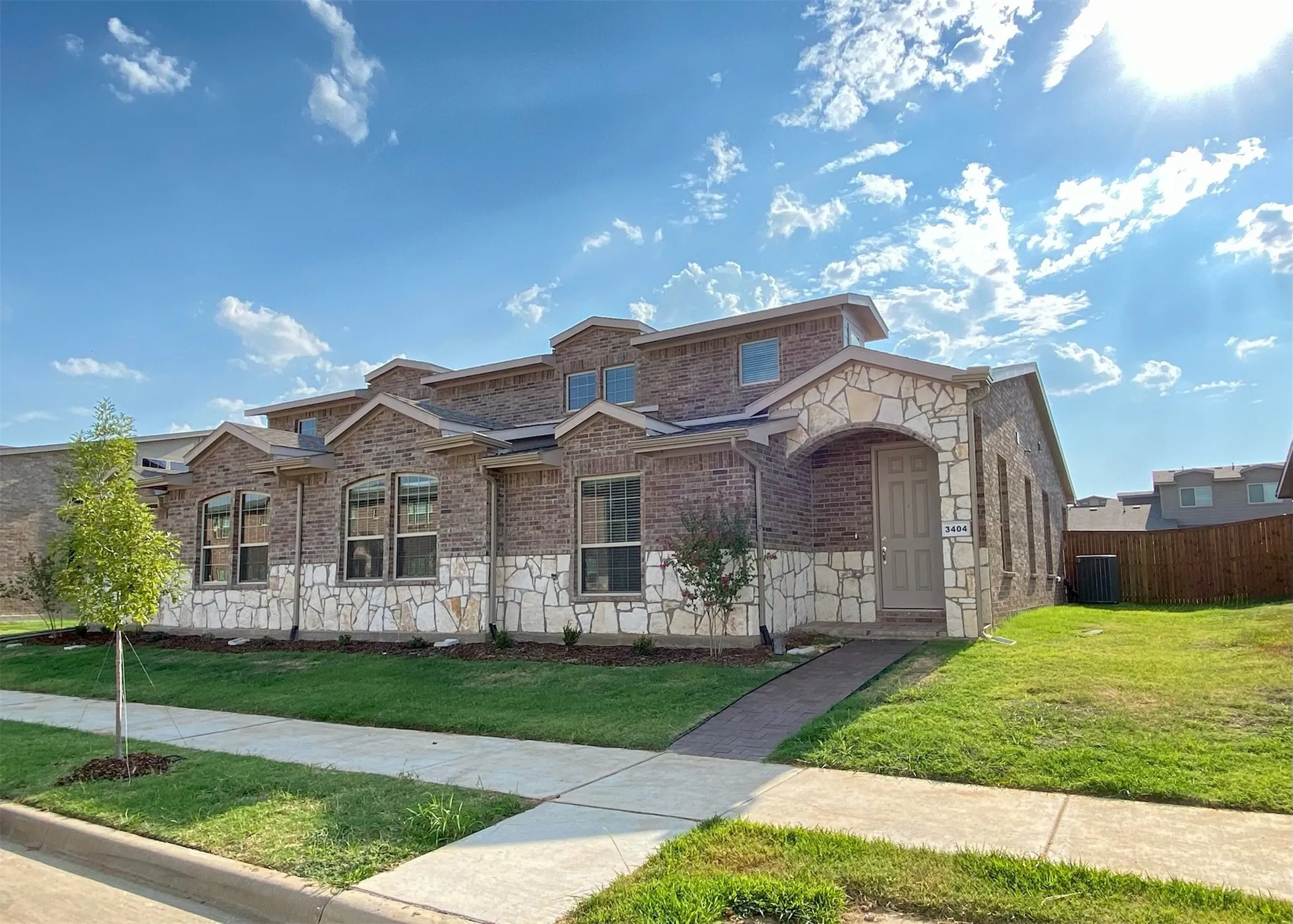 Duplex For Rent in Denton County , 3404 Solana Circle, Denton, Texas 76207, 4 Bedroom, 3 Bathroom, 2 Garage spaces, 2,004 Sqft, built in 2022, Price $2,500, mls#21359335, Real Estate Agent in Denton, Homes For Rent in Denton county, Homes For Rent in Denton, Realtor in Denton Texas, Real Estate Brokerage Independent Realty Texas, Luminita Cordes Realtor