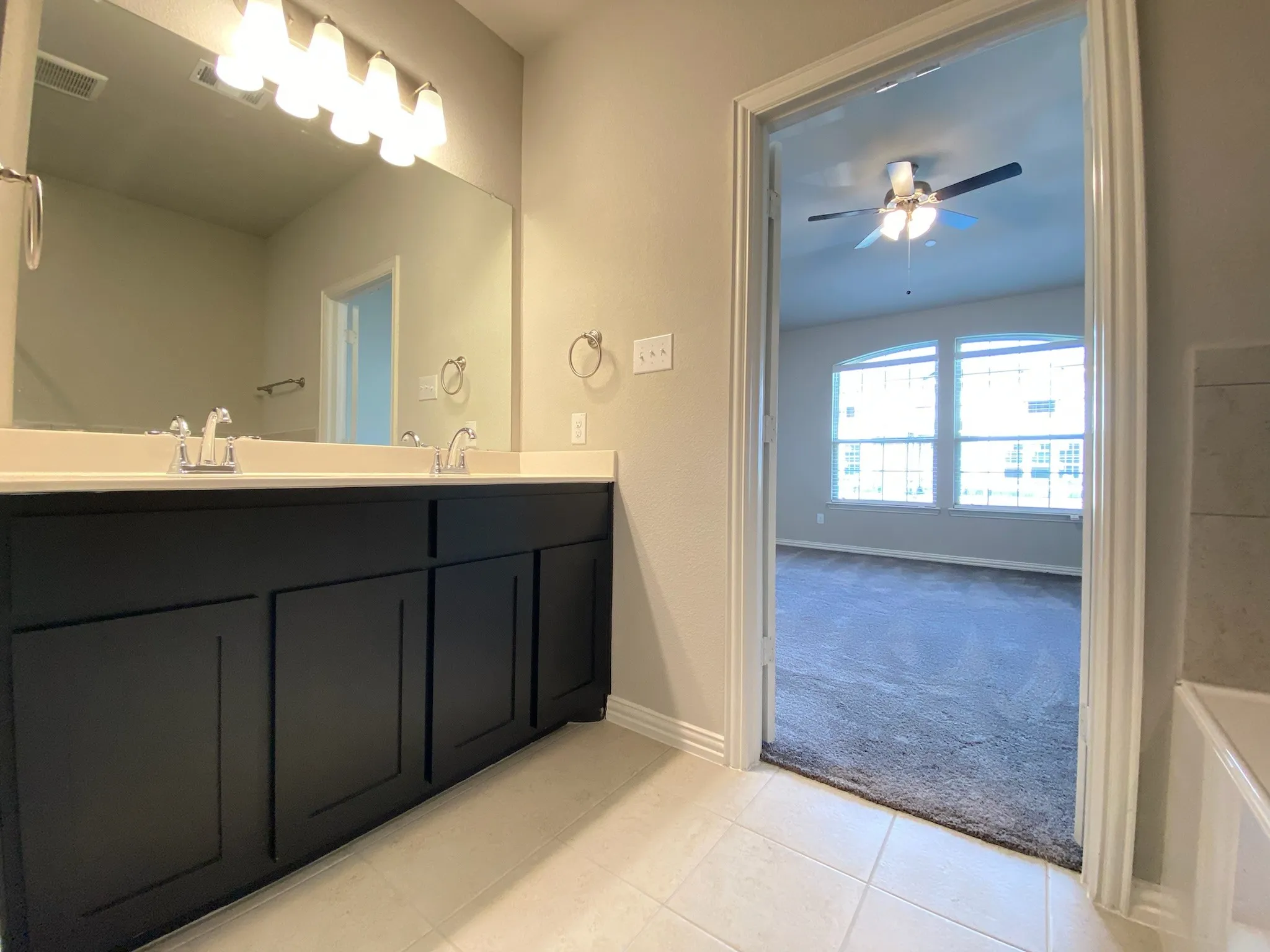 Duplex For Rent in Denton County , 3404 Solana Circle, Denton, Texas 76207, 4 Bedroom, 3 Bathroom, 2 Garage spaces, 2,004 Sqft, built in 2022, Price $2,500, mls#21359335, Real Estate Agent in Denton, Homes For Rent in Denton county, Homes For Rent in Denton, Realtor in Denton Texas, Real Estate Brokerage Independent Realty Texas, Luminita Cordes Realtor