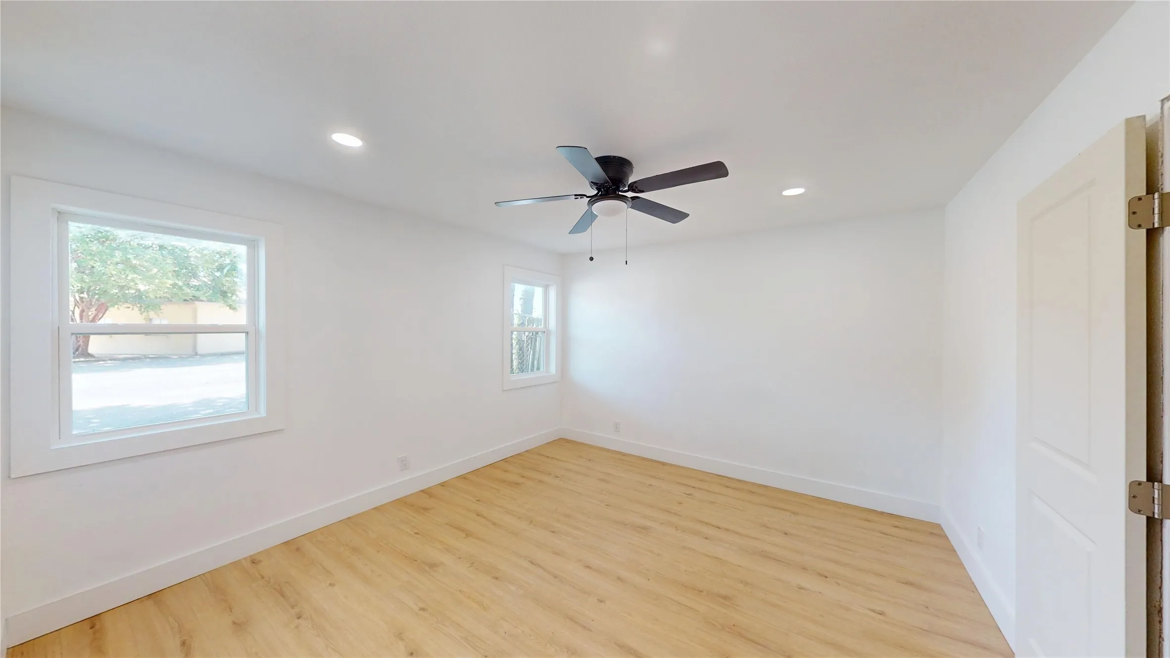 Single Family Residence For Sale in Tarrant County , 4111 Morgan Circle, North Richland Hills, Texas 76180, 3 Bedroom, 2 Bathroom, Garage spaces, 1,489 Sqft, built in 1955, mls#21358999, Real Estate Agent in North Richland Hills, Homes For Sale in Tarrant county, Homes For Sale in North Richland Hills, Realtor in North Richland Hills Texas, Real Estate Brokerage Independent Realty Texas, Luminita Cordes Realtor