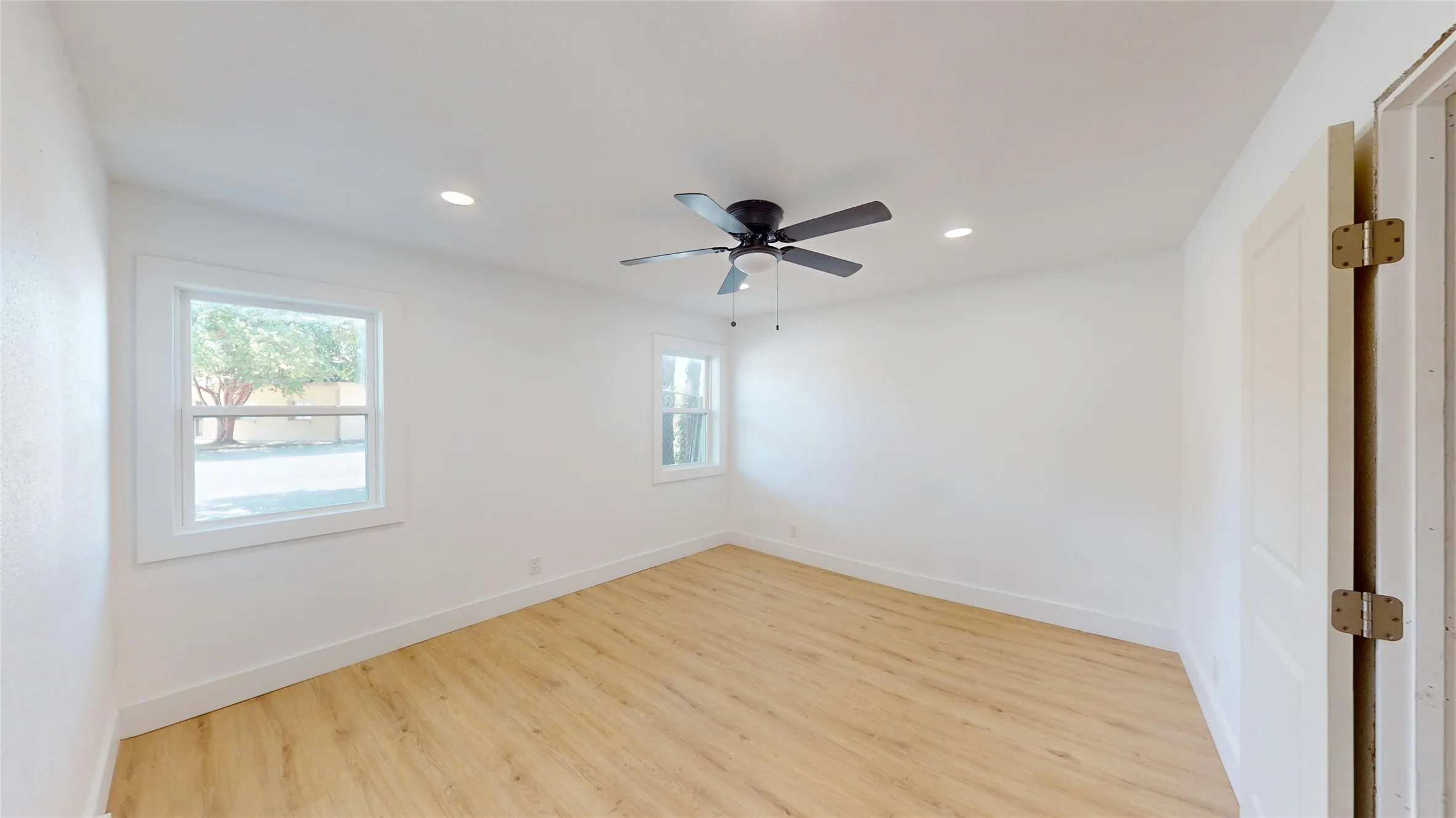 Single Family Residence For Sale in Tarrant County , 4111 Morgan Circle, North Richland Hills, Texas 76180, 3 Bedroom, 2 Bathroom, Garage spaces, 1,489 Sqft, built in 1955, mls#21358999, Real Estate Agent in North Richland Hills, Homes For Sale in Tarrant county, Homes For Sale in North Richland Hills, Realtor in North Richland Hills Texas, Real Estate Brokerage Independent Realty Texas, Luminita Cordes Realtor