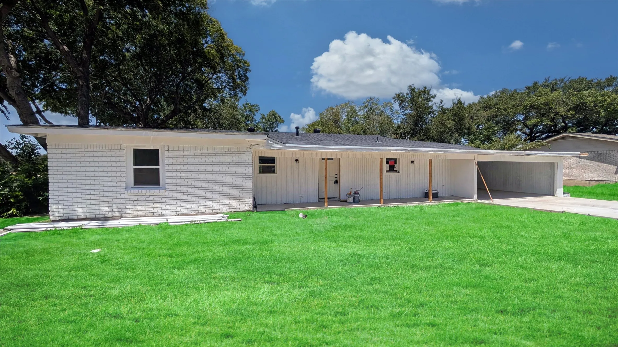 Single Family Residence For Sale in Tarrant County , 4111 Morgan Circle, North Richland Hills, Texas 76180, 3 Bedroom, 2 Bathroom, Garage spaces, 1,489 Sqft, built in 1955, mls#21358999, Real Estate Agent in North Richland Hills, Homes For Sale in Tarrant county, Homes For Sale in North Richland Hills, Realtor in North Richland Hills Texas, Real Estate Brokerage Independent Realty Texas, Luminita Cordes Realtor