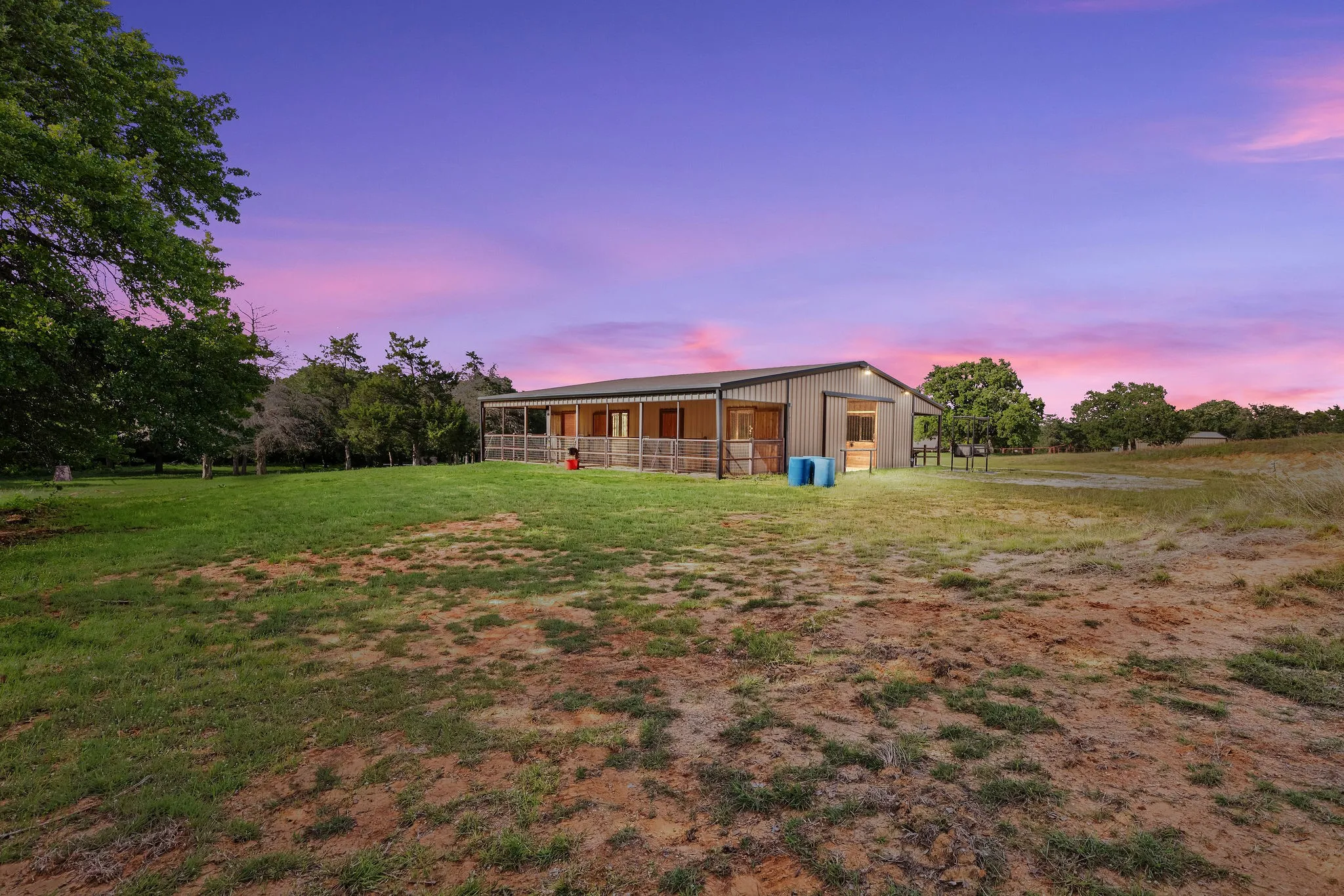 Single Family Residence For Sale in Wise County , 2403 County Road 2224, Decatur, Texas 76234, 3 Bedroom, 3 Bathroom, Garage spaces, 2,122 Sqft, built in 1970, mls#21358677, Real Estate Agent in Decatur, Homes For Sale in Wise county, Homes For Sale in Decatur, Realtor in Decatur Texas, Real Estate Brokerage Independent Realty Texas, Luminita Cordes Realtor