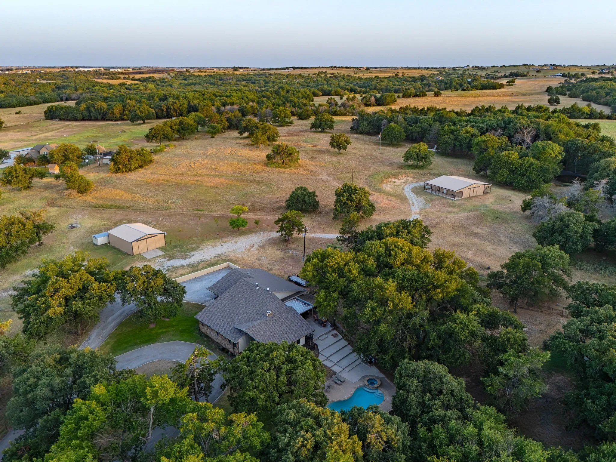 Single Family Residence For Sale in Wise County , 2403 County Road 2224, Decatur, Texas 76234, 3 Bedroom, 3 Bathroom, Garage spaces, 2,122 Sqft, built in 1970, mls#21358677, Real Estate Agent in Decatur, Homes For Sale in Wise county, Homes For Sale in Decatur, Realtor in Decatur Texas, Real Estate Brokerage Independent Realty Texas, Luminita Cordes Realtor