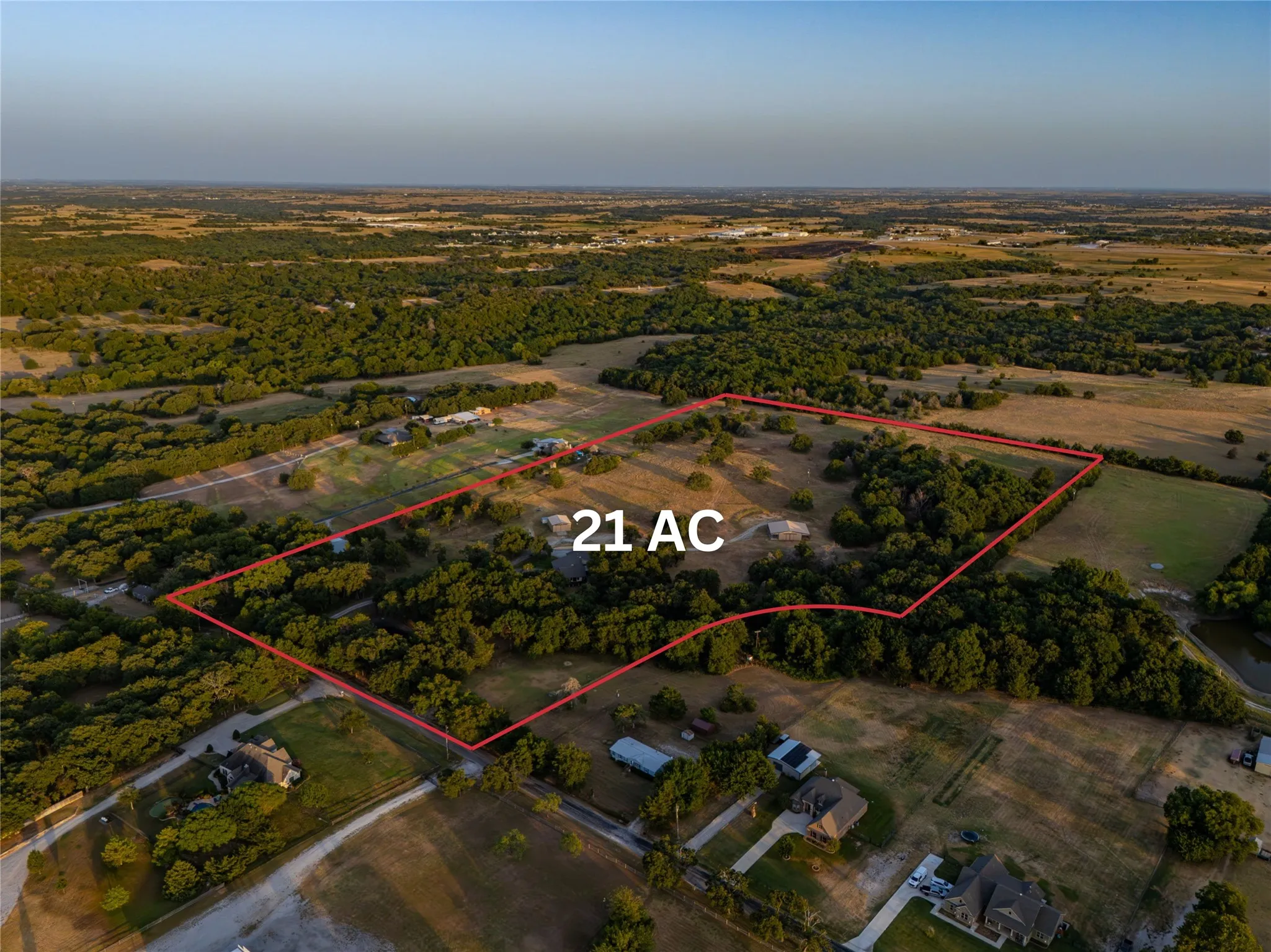 Single Family Residence For Sale in Wise County , 2403 County Road 2224, Decatur, Texas 76234, 3 Bedroom, 3 Bathroom, Garage spaces, 2,122 Sqft, built in 1970, mls#21358677, Real Estate Agent in Decatur, Homes For Sale in Wise county, Homes For Sale in Decatur, Realtor in Decatur Texas, Real Estate Brokerage Independent Realty Texas, Luminita Cordes Realtor