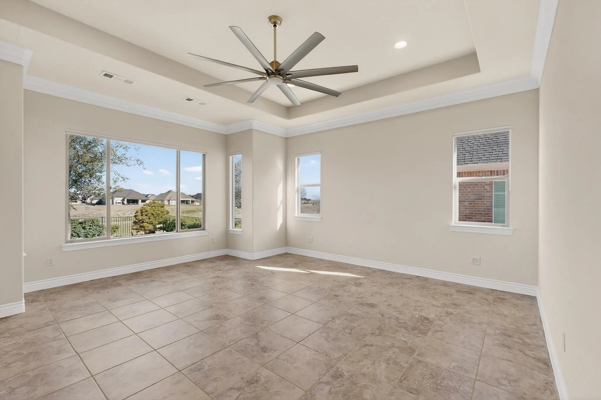 Single Family Residence For Sale in Denton County , 8708 Crestview Drive, Denton, Texas 76207, 2 Bedroom, 3 Bathroom, 3 Garage spaces, 2,988 Sqft, built in 2016, mls#21358696, Real Estate Agent in Denton, Homes For Sale in Denton county, Homes For Sale in Denton, Realtor in Denton Texas, Real Estate Brokerage Independent Realty Texas, Luminita Cordes Realtor