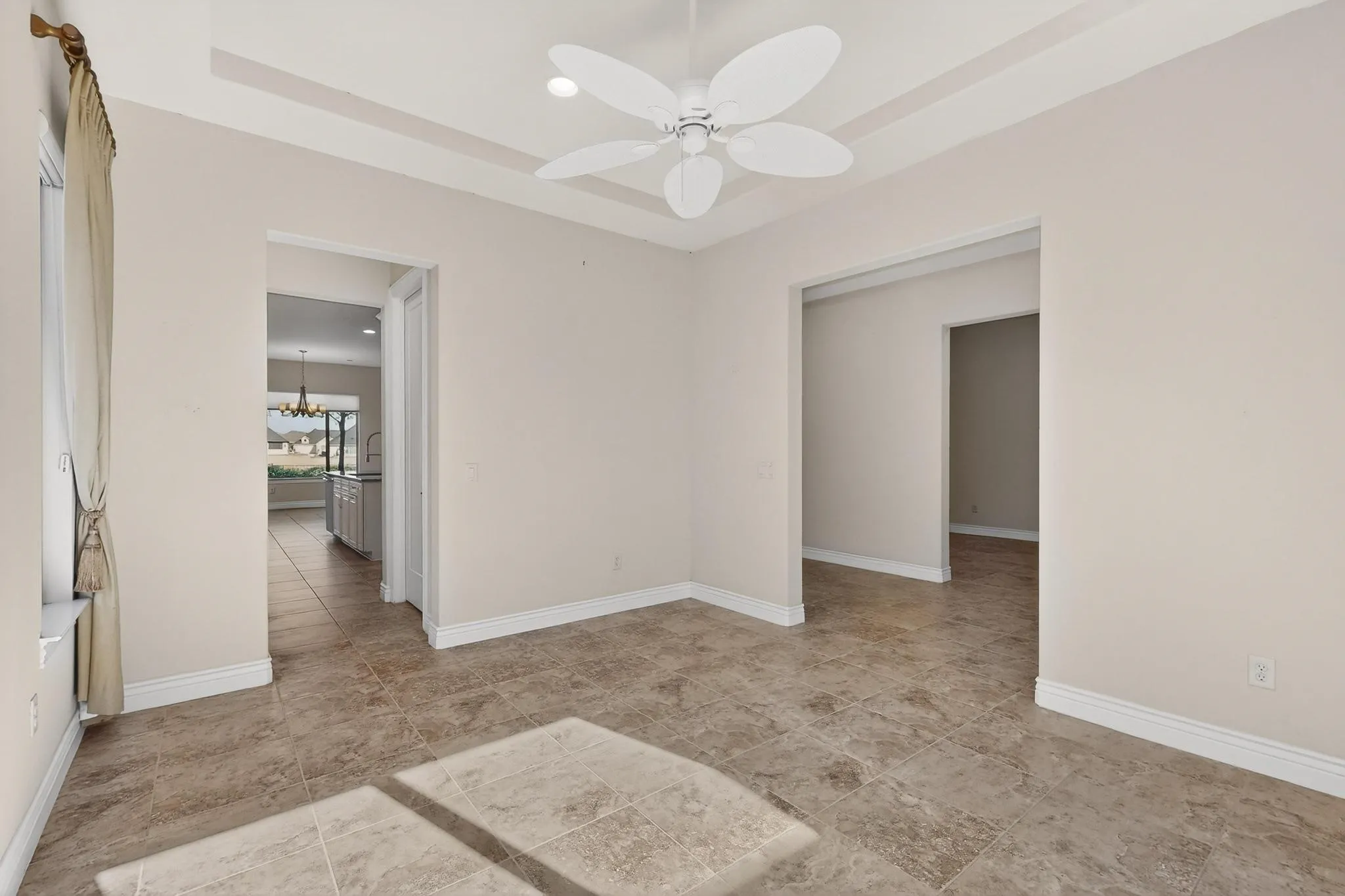 Single Family Residence For Sale in Denton County , 8708 Crestview Drive, Denton, Texas 76207, 2 Bedroom, 3 Bathroom, 3 Garage spaces, 2,988 Sqft, built in 2016, mls#21358696, Real Estate Agent in Denton, Homes For Sale in Denton county, Homes For Sale in Denton, Realtor in Denton Texas, Real Estate Brokerage Independent Realty Texas, Luminita Cordes Realtor