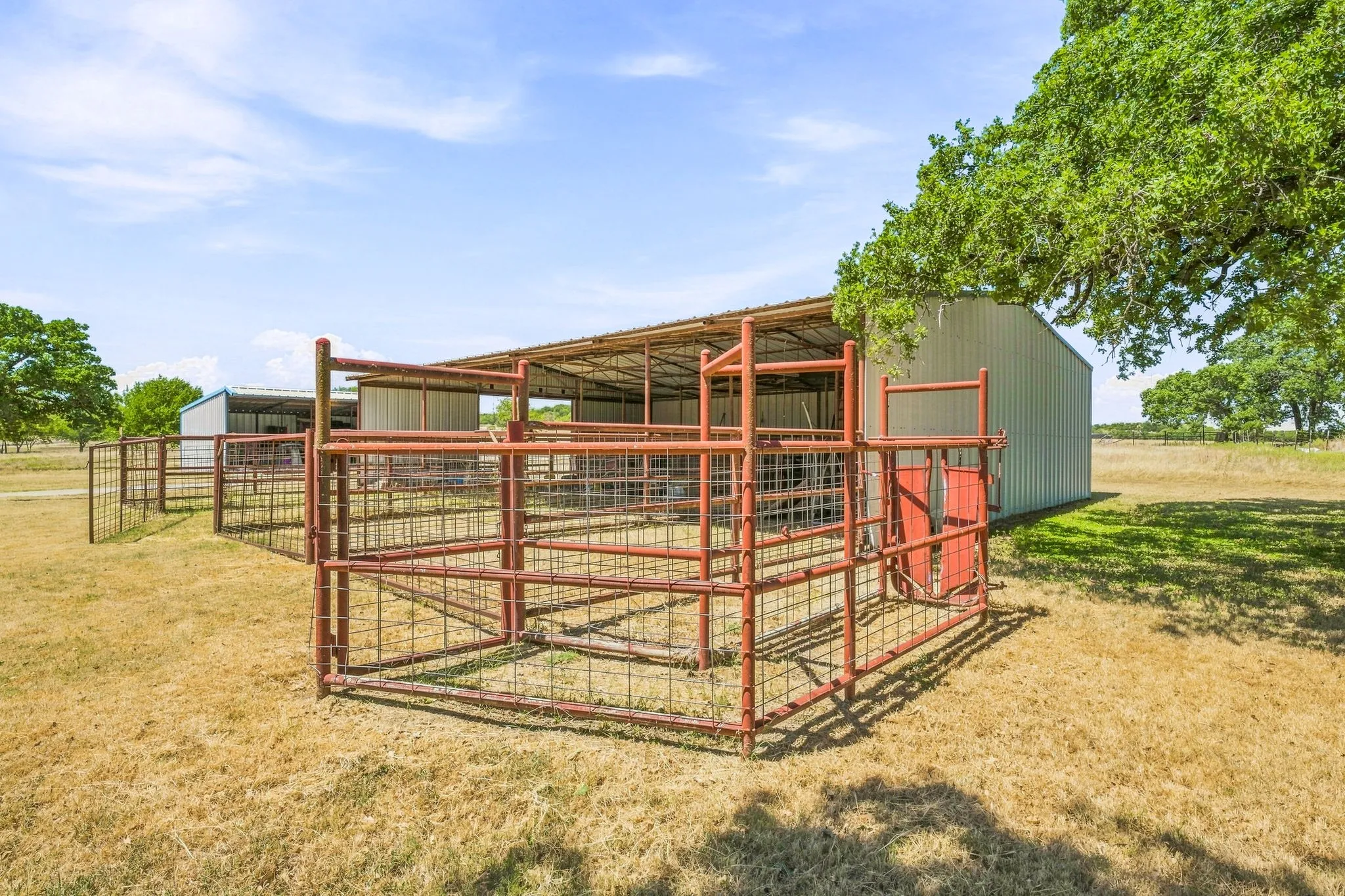 Single Family Residence For Sale in Erath County , 544 W Fm 1188, Stephenville, Texas 76401, 3 Bedroom, 2 Bathroom, 2 Garage spaces, 2,357 Sqft, built in 2008, Price $499,000, mls#21359162, Real Estate Agent in Stephenville, Homes For Sale in Erath county, Homes For Sale in Stephenville, Realtor in Stephenville Texas, Real Estate Brokerage Independent Realty Texas, Luminita Cordes Realtor