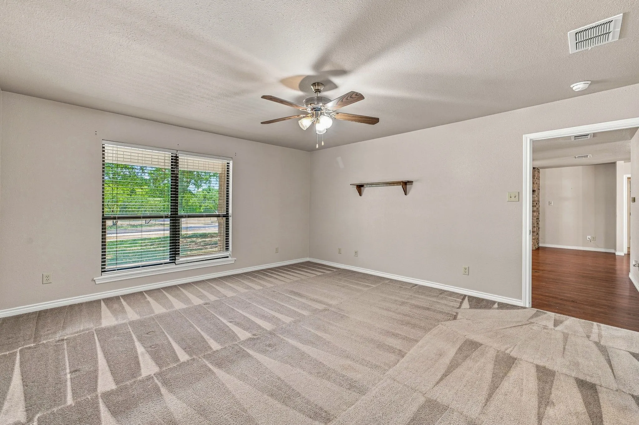 Single Family Residence For Sale in Erath County , 544 W Fm 1188, Stephenville, Texas 76401, 3 Bedroom, 2 Bathroom, 2 Garage spaces, 2,357 Sqft, built in 2008, Price $499,000, mls#21359162, Real Estate Agent in Stephenville, Homes For Sale in Erath county, Homes For Sale in Stephenville, Realtor in Stephenville Texas, Real Estate Brokerage Independent Realty Texas, Luminita Cordes Realtor