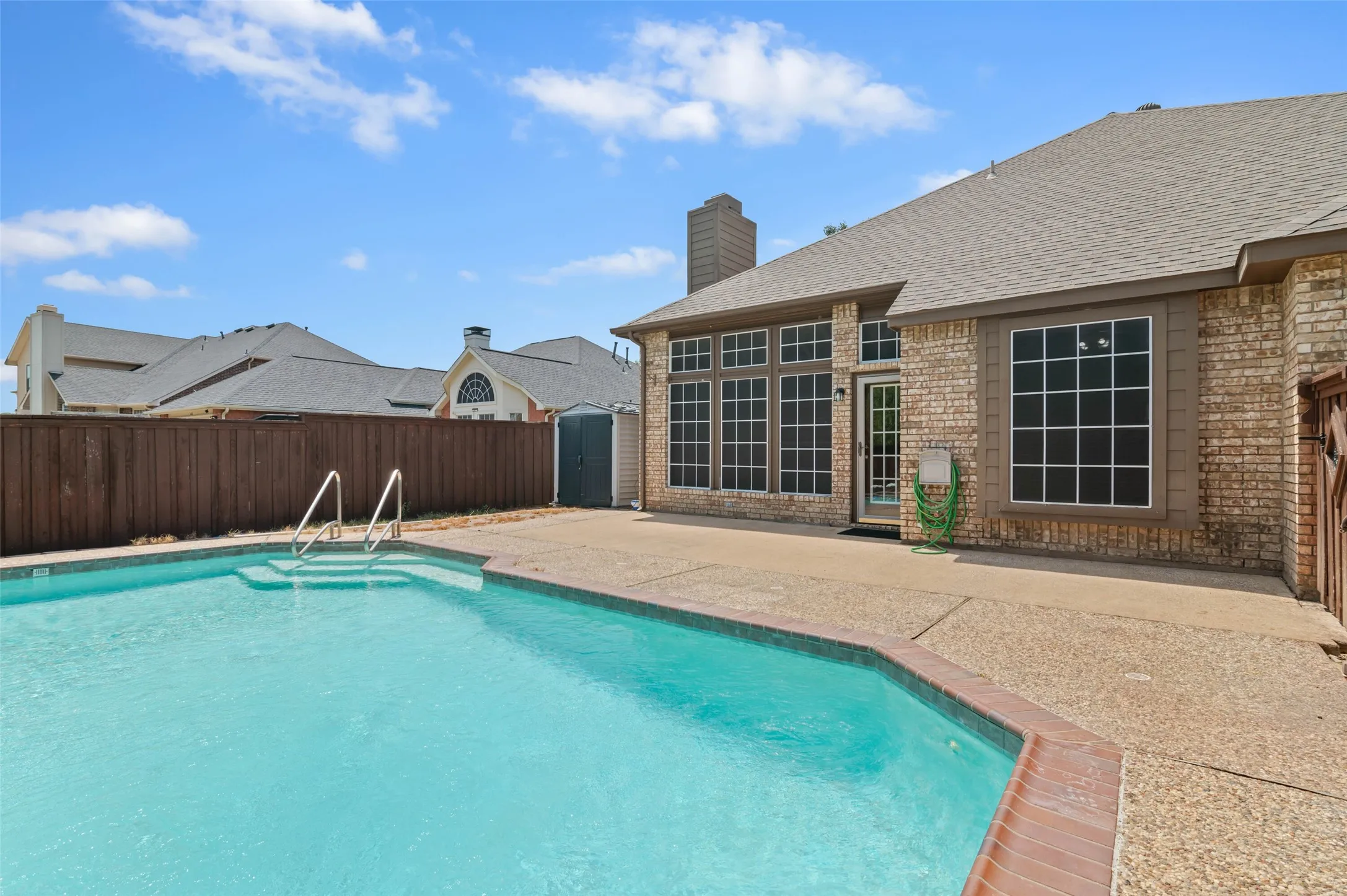 Beautiful back yard oasis that backs up to Core of Engineers land.