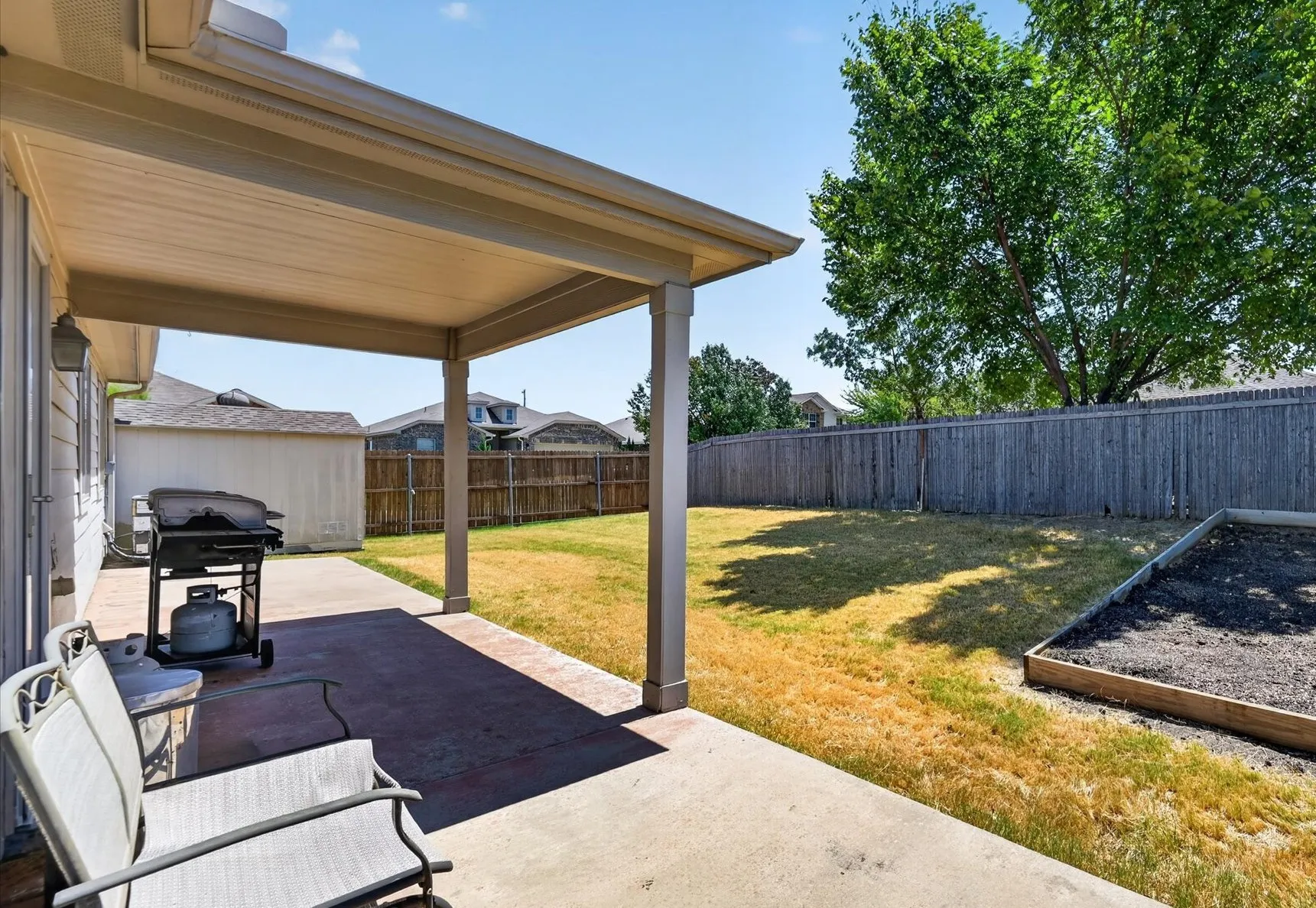 Single Family Residence For Sale in Denton County , 8928 Trailblazer Drive, Aubrey, Texas 76227, 4 Bedroom, 2 Bathroom, 2 Garage spaces, 1,812 Sqft, built in 2007, mls#21345572, Real Estate Agent in Aubrey, Homes For Sale in Denton county, Homes For Sale in Aubrey, Realtor in Aubrey Texas, Real Estate Brokerage Independent Realty Texas, Luminita Cordes Realtor