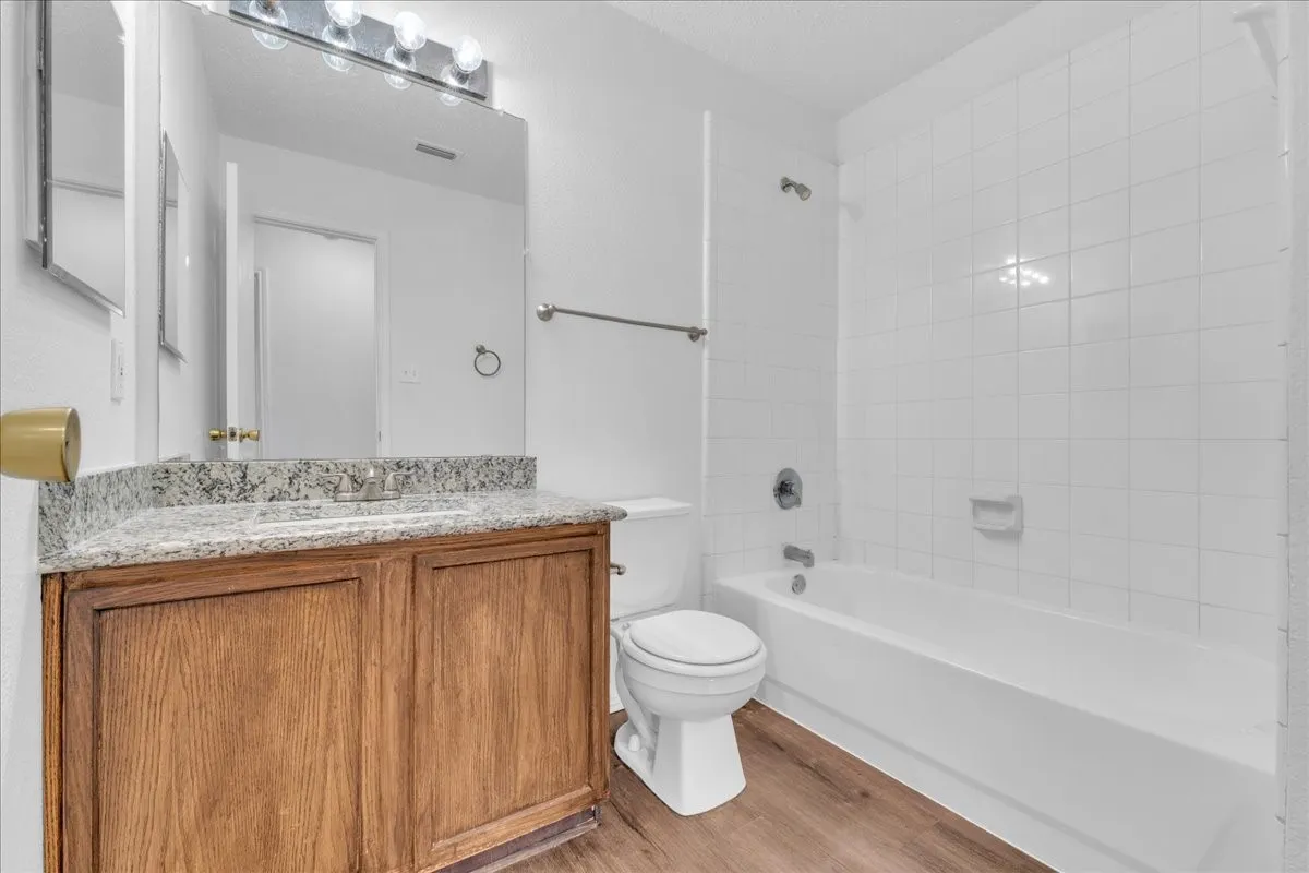 Single Family Residence For Sale in Dallas County , 2460 Mallory Lane, Lancaster, Texas 75134, 3 Bedroom, 2 Bathroom, 2 Garage spaces, 1,636 Sqft, built in 2001, mls#21359353, Real Estate Agent in Lancaster, Homes For Sale in Dallas county, Homes For Sale in Lancaster, Realtor in Lancaster Texas, Real Estate Brokerage Independent Realty Texas, Luminita Cordes Realtor