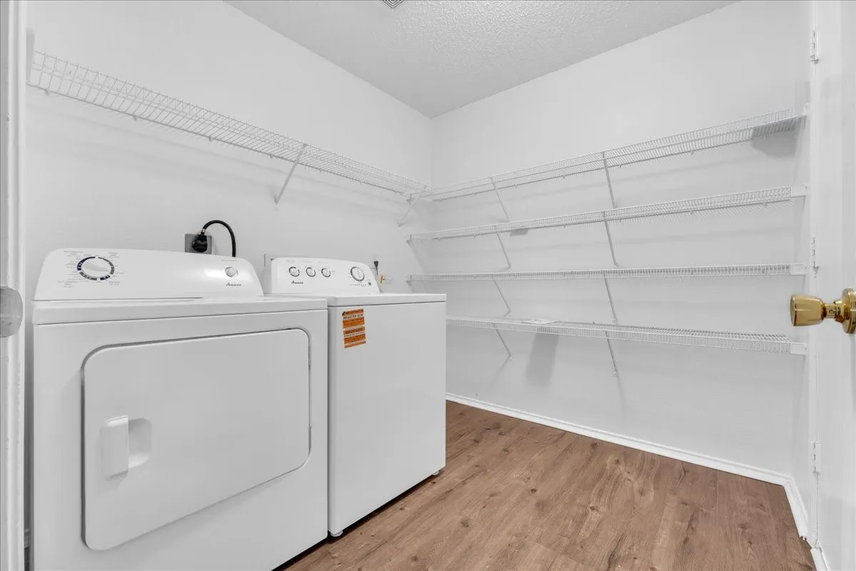Single Family Residence For Sale in Dallas County , 2460 Mallory Lane, Lancaster, Texas 75134, 3 Bedroom, 2 Bathroom, 2 Garage spaces, 1,636 Sqft, built in 2001, mls#21359353, Real Estate Agent in Lancaster, Homes For Sale in Dallas county, Homes For Sale in Lancaster, Realtor in Lancaster Texas, Real Estate Brokerage Independent Realty Texas, Luminita Cordes Realtor