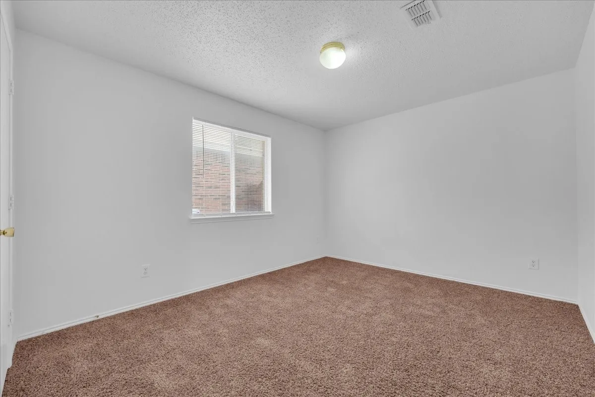 Single Family Residence For Sale in Dallas County , 2460 Mallory Lane, Lancaster, Texas 75134, 3 Bedroom, 2 Bathroom, 2 Garage spaces, 1,636 Sqft, built in 2001, mls#21359353, Real Estate Agent in Lancaster, Homes For Sale in Dallas county, Homes For Sale in Lancaster, Realtor in Lancaster Texas, Real Estate Brokerage Independent Realty Texas, Luminita Cordes Realtor