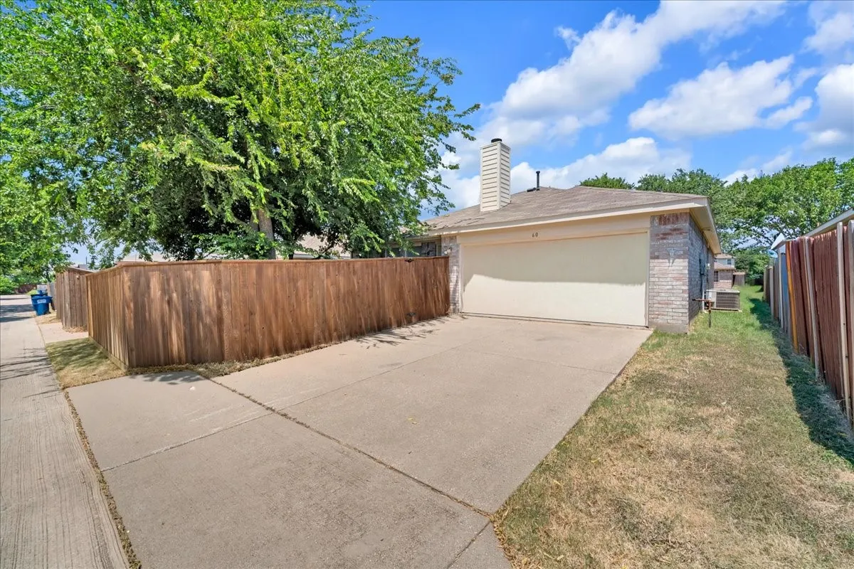 Single Family Residence For Sale in Dallas County , 2460 Mallory Lane, Lancaster, Texas 75134, 3 Bedroom, 2 Bathroom, 2 Garage spaces, 1,636 Sqft, built in 2001, mls#21359353, Real Estate Agent in Lancaster, Homes For Sale in Dallas county, Homes For Sale in Lancaster, Realtor in Lancaster Texas, Real Estate Brokerage Independent Realty Texas, Luminita Cordes Realtor