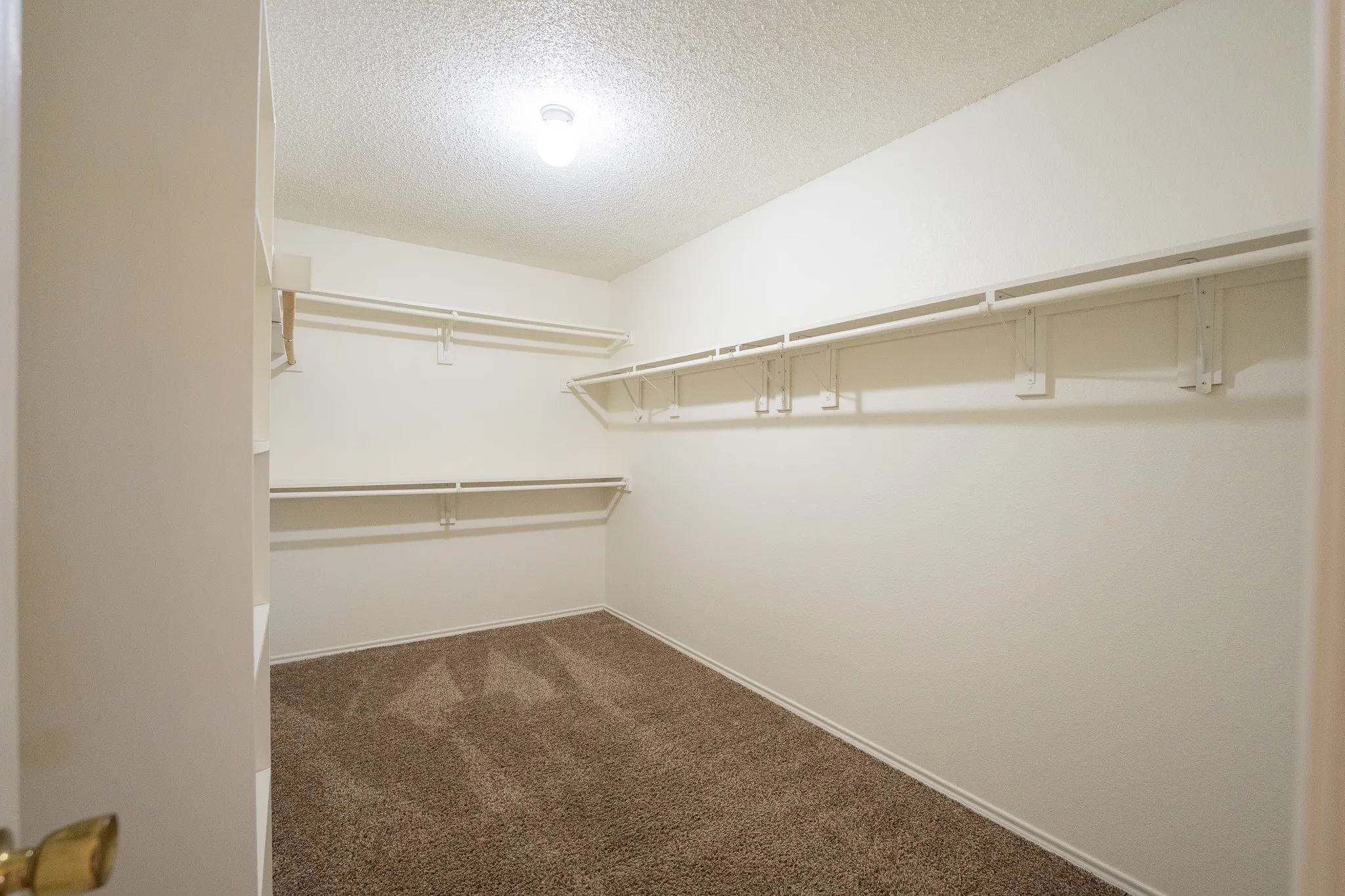 Single Family Residence For Rent in Dallas County , 183 Rolling Court, Lancaster, Texas 75146, 3 Bedroom, 2 Bathroom, 2 Garage spaces, 1,982 Sqft, built in 2006, Price $2,199, mls#21359356, Real Estate Agent in Lancaster, Homes For Rent in Dallas county, Homes For Rent in Lancaster, Realtor in Lancaster Texas, Real Estate Brokerage Independent Realty Texas, Luminita Cordes Realtor