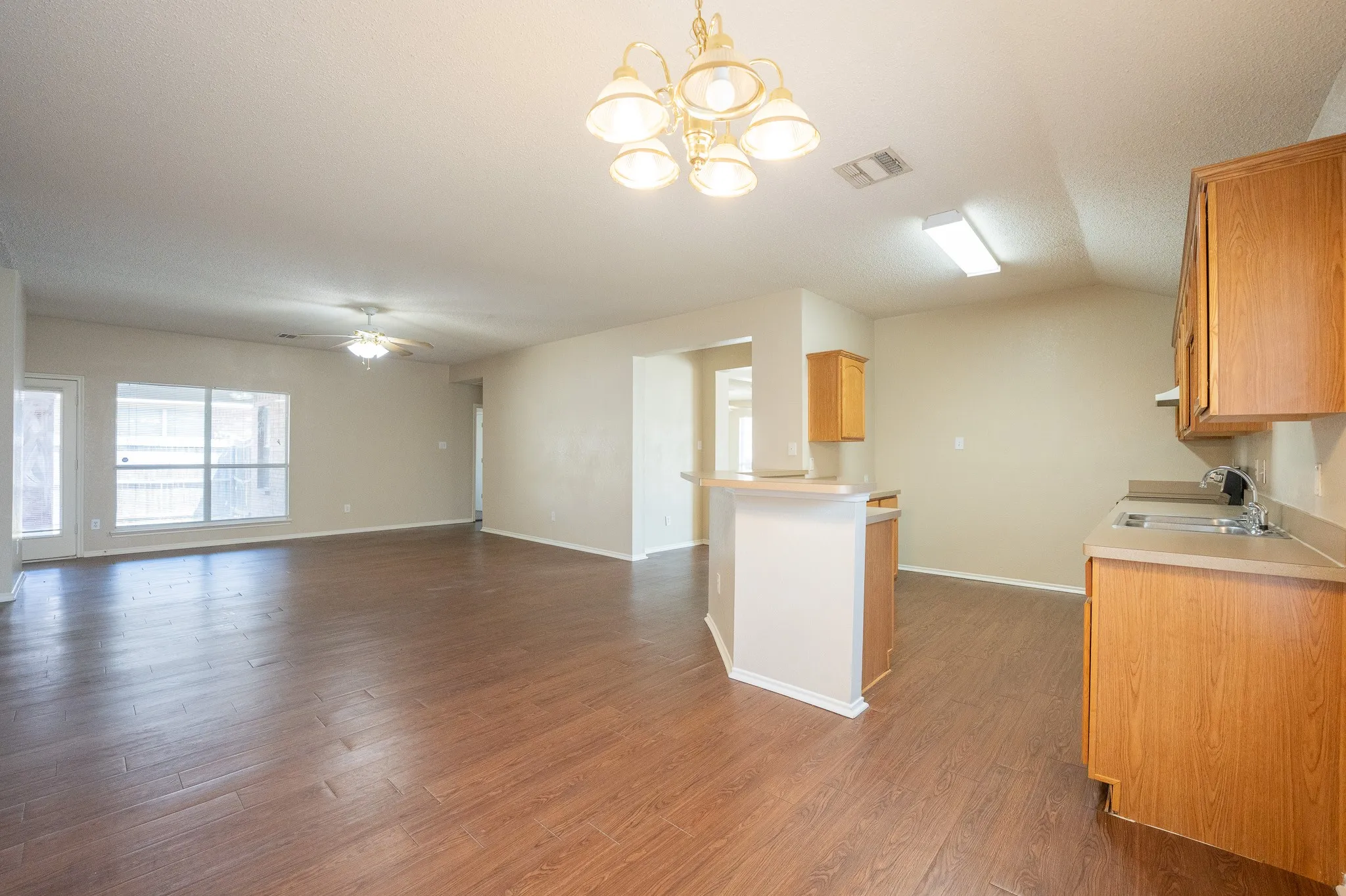Single Family Residence For Rent in Dallas County , 183 Rolling Court, Lancaster, Texas 75146, 3 Bedroom, 2 Bathroom, 2 Garage spaces, 1,982 Sqft, built in 2006, Price $2,199, mls#21359356, Real Estate Agent in Lancaster, Homes For Rent in Dallas county, Homes For Rent in Lancaster, Realtor in Lancaster Texas, Real Estate Brokerage Independent Realty Texas, Luminita Cordes Realtor