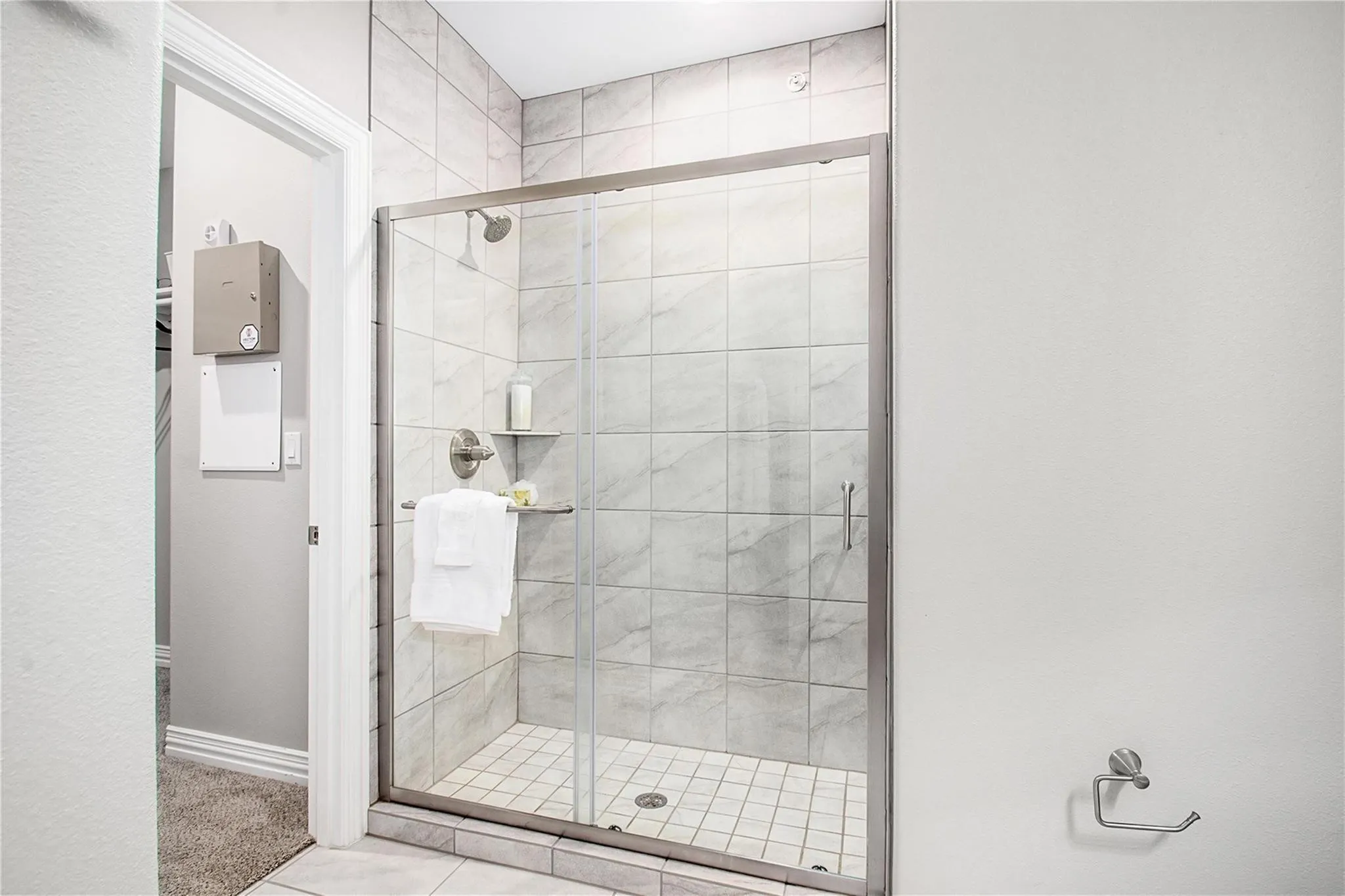 Condominium For Rent in Denton County , 2500 King Arthur Boulevard 301, Lewisville, Texas 75056, 3 Bedroom, 2 Bathroom, 1 Garage spaces, 1,615 Sqft, built in 2017, mls#21356618, Real Estate Agent in Lewisville, Homes For Rent in Denton county, Homes For Rent in Lewisville, Realtor in Lewisville Texas, Real Estate Brokerage Independent Realty Texas, Luminita Cordes Realtor