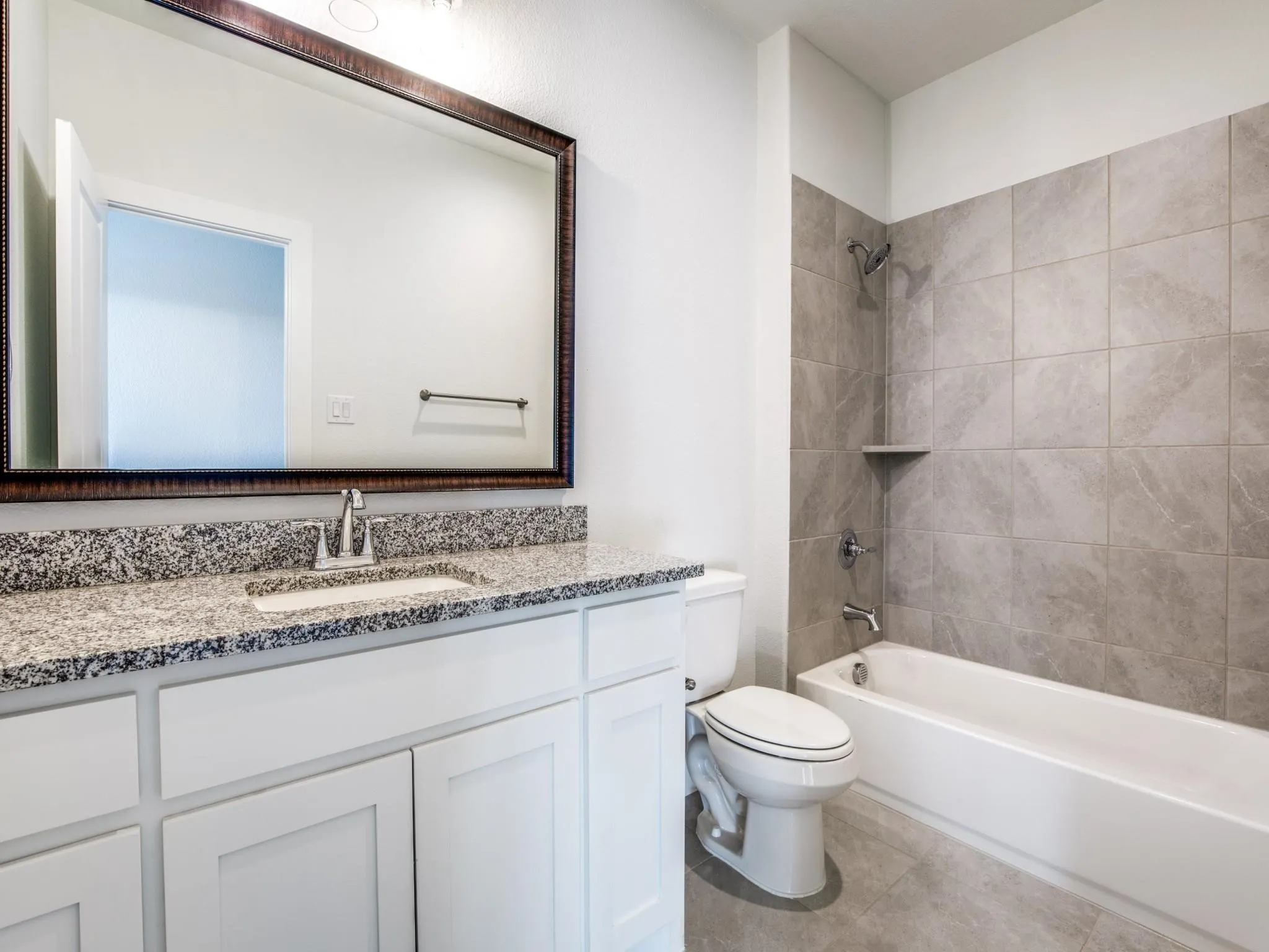 2nd full bathroom upstairs hallway