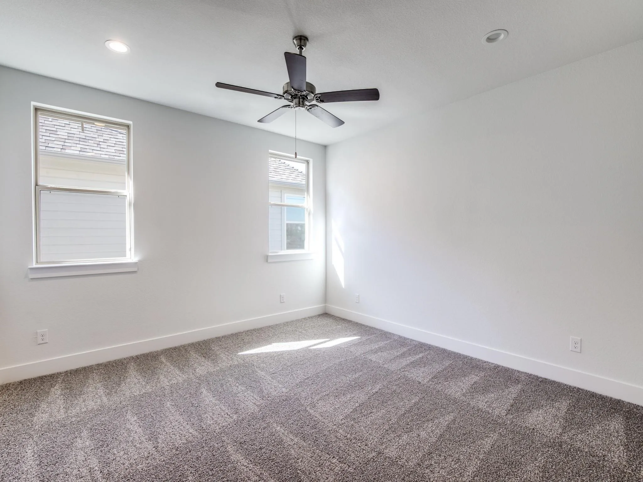 Townhouse For Rent in Tarrant County , 6523 Bowman Roberts Drive, Fort Worth, Texas 76179, 3 Bedroom, 3 Bathroom, 2 Garage spaces, 2,000 Sqft, built in 2020, mls#21357993, Real Estate Agent in Fort Worth, Homes For Rent in Tarrant county, Homes For Rent in Fort Worth, Realtor in Fort Worth Texas, Real Estate Brokerage Independent Realty Texas, Luminita Cordes Realtor