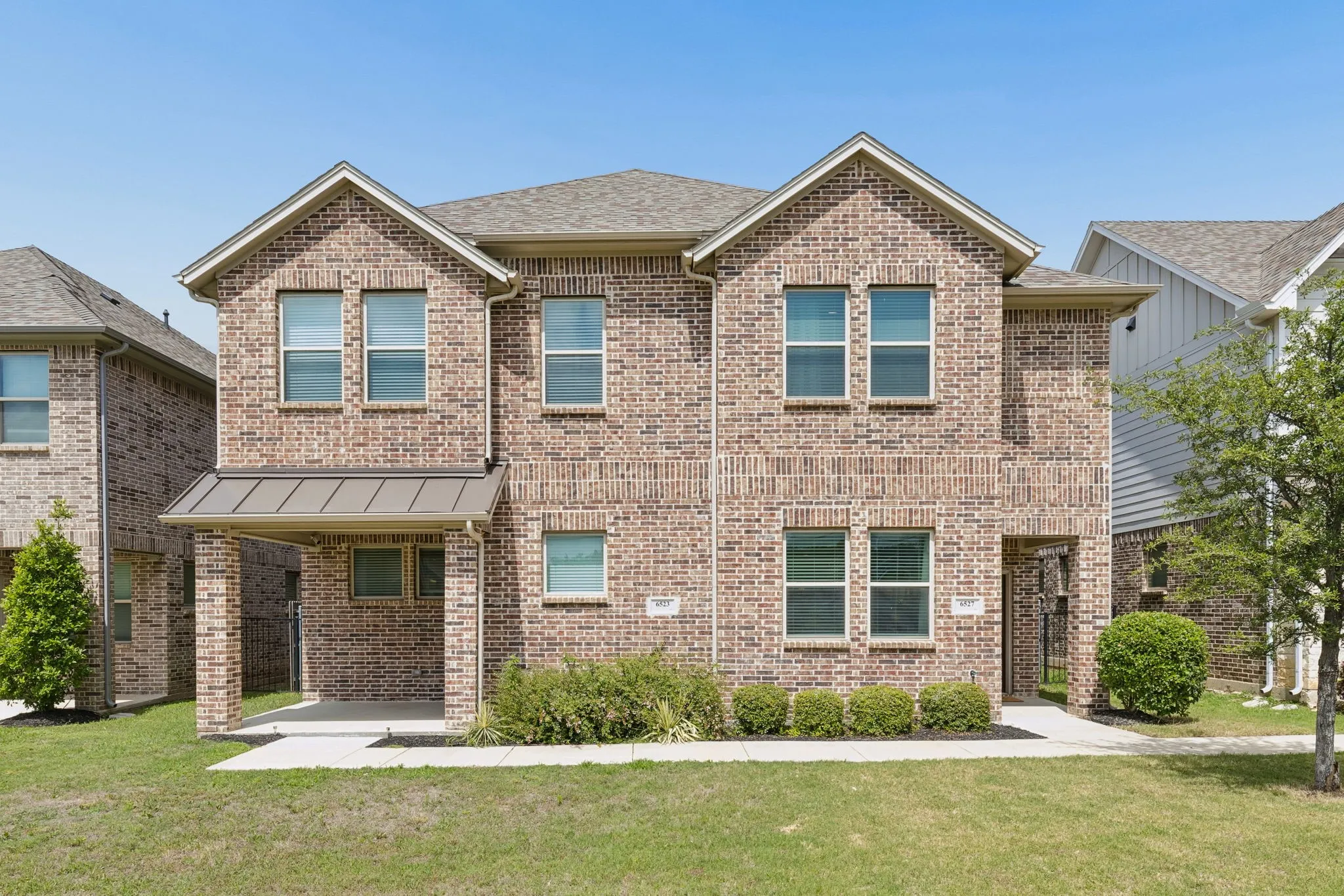 Townhouse For Rent in Tarrant County , 6523 Bowman Roberts Drive, Fort Worth, Texas 76179, 3 Bedroom, 3 Bathroom, 2 Garage spaces, 2,000 Sqft, built in 2020, mls#21357993, Real Estate Agent in Fort Worth, Homes For Rent in Tarrant county, Homes For Rent in Fort Worth, Realtor in Fort Worth Texas, Real Estate Brokerage Independent Realty Texas, Luminita Cordes Realtor