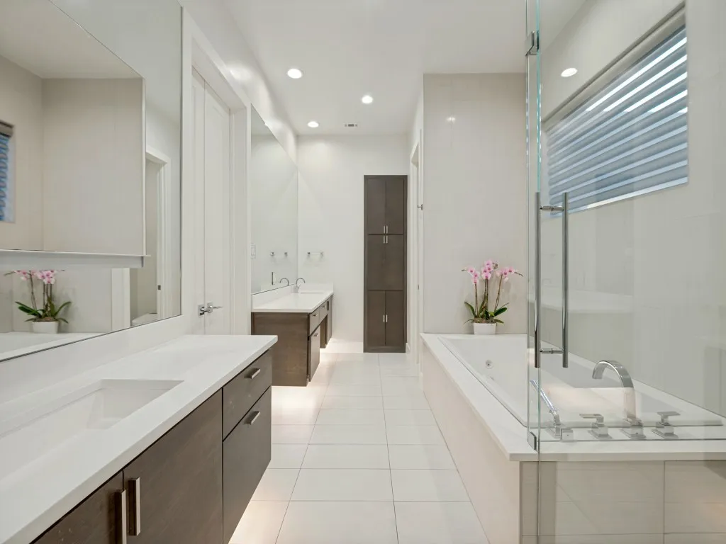 Single Family Residence For Sale in Dallas County , 5615 Brookstown Drive, Dallas, Texas 75230, 5 Bedroom, 5 Bathroom, 3 Garage spaces, 4,123 Sqft, built in 1962, mls#21358407, Real Estate Agent in Dallas, Homes For Sale in Dallas county, Homes For Sale in Dallas, Realtor in Dallas Texas, Real Estate Brokerage Independent Realty Texas, Luminita Cordes Realtor
