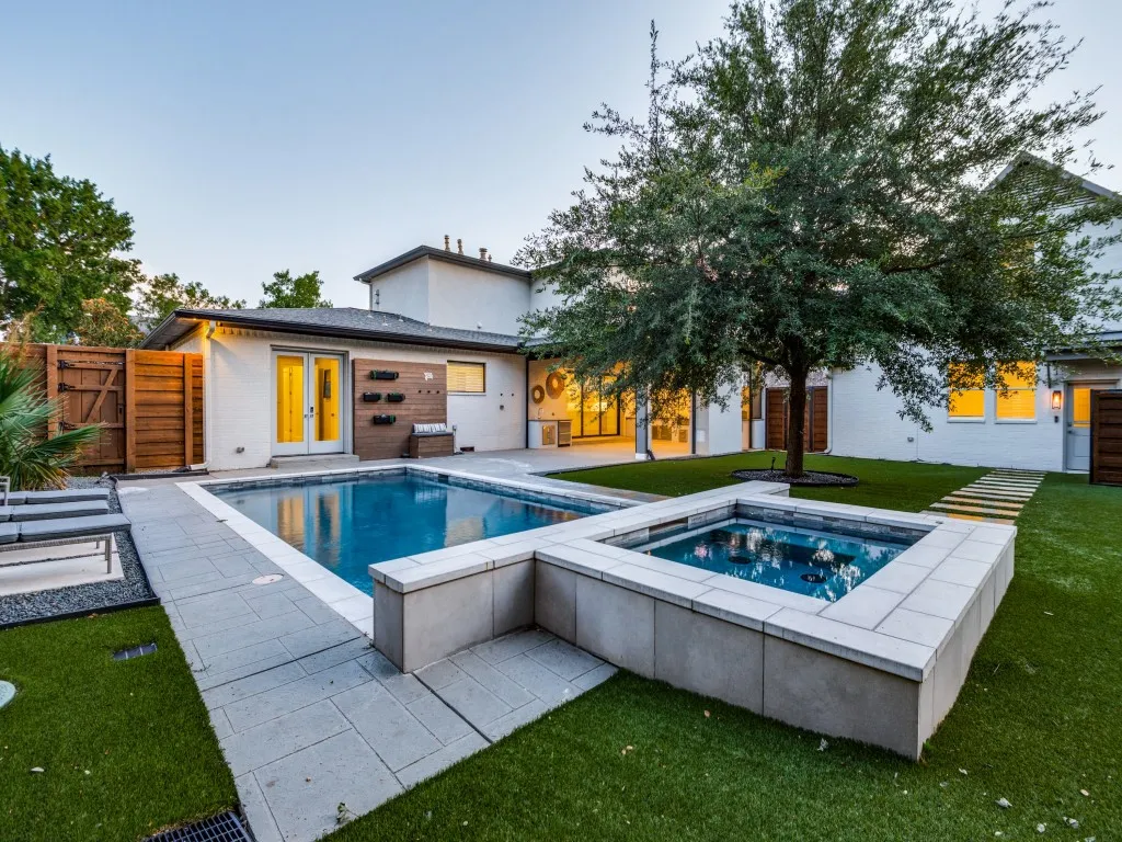 Single Family Residence For Sale in Dallas County , 5615 Brookstown Drive, Dallas, Texas 75230, 5 Bedroom, 5 Bathroom, 3 Garage spaces, 4,123 Sqft, built in 1962, mls#21358407, Real Estate Agent in Dallas, Homes For Sale in Dallas county, Homes For Sale in Dallas, Realtor in Dallas Texas, Real Estate Brokerage Independent Realty Texas, Luminita Cordes Realtor