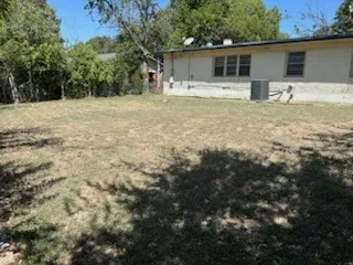 Single Family Residence For Rent in Tarrant County , 3363 Cromart Avenue, Fort Worth, Texas 76133, 3 Bedroom, 2 Bathroom, Garage spaces, 1,432 Sqft, built in 1955, mls#21359366, Real Estate Agent in Fort Worth, Homes For Rent in Tarrant county, Homes For Rent in Fort Worth, Realtor in Fort Worth Texas, Real Estate Brokerage Independent Realty Texas, Luminita Cordes Realtor