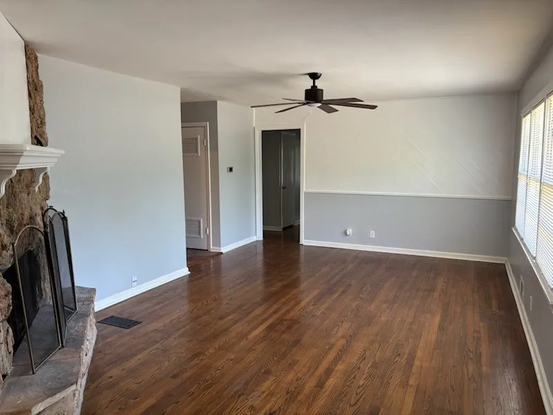 Single Family Residence For Rent in Tarrant County , 3363 Cromart Avenue, Fort Worth, Texas 76133, 3 Bedroom, 2 Bathroom, Garage spaces, 1,432 Sqft, built in 1955, mls#21359366, Real Estate Agent in Fort Worth, Homes For Rent in Tarrant county, Homes For Rent in Fort Worth, Realtor in Fort Worth Texas, Real Estate Brokerage Independent Realty Texas, Luminita Cordes Realtor