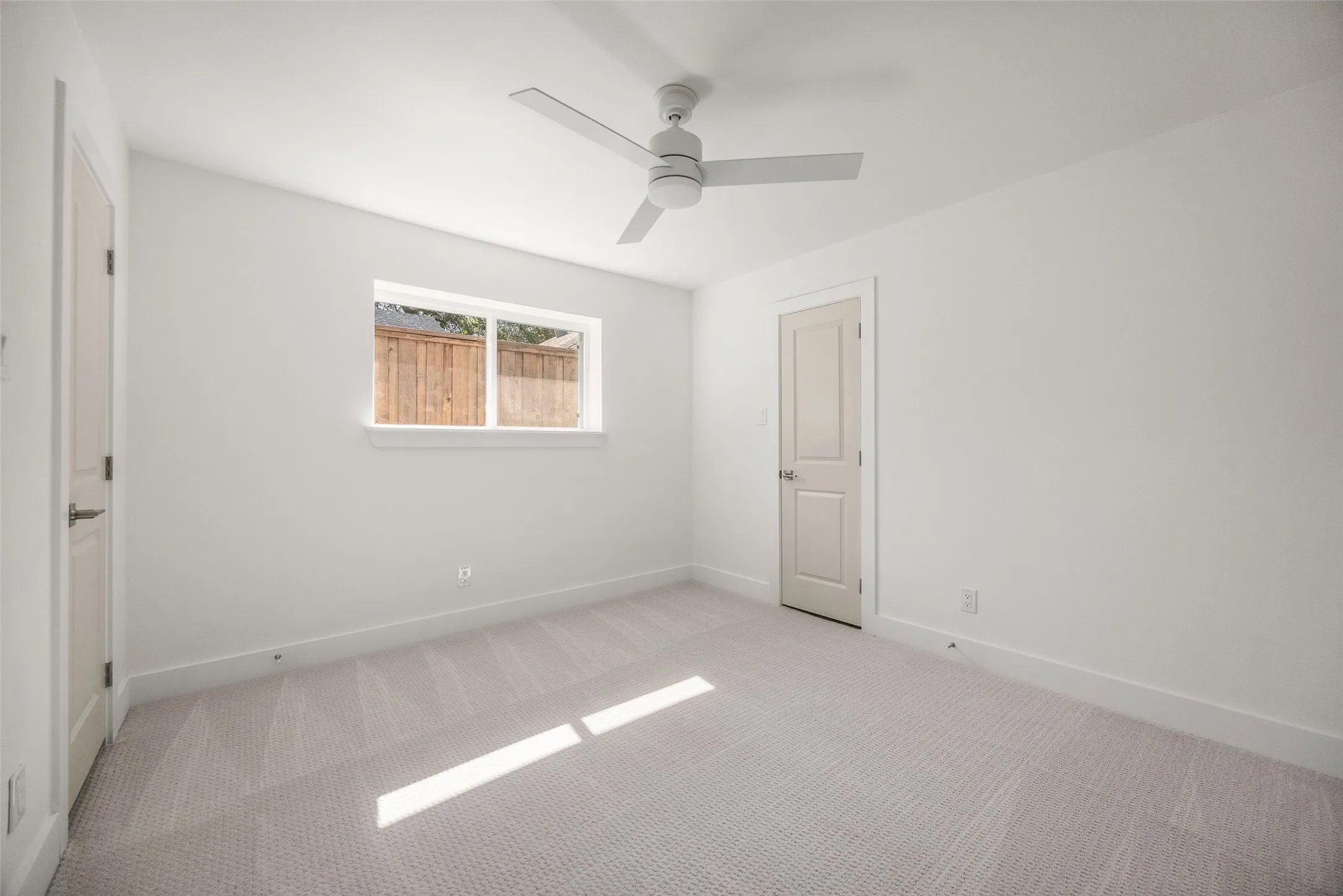 Single Family Residence For Sale in Dallas County , 15881 Nedra Way, Dallas, Texas 75248, 4 Bedroom, 3 Bathroom, 2 Garage spaces, 3,025 Sqft, built in 1978, mls#21359158, Real Estate Agent in Dallas, Homes For Sale in Dallas county, Homes For Sale in Dallas, Realtor in Dallas Texas, Real Estate Brokerage Independent Realty Texas, Luminita Cordes Realtor