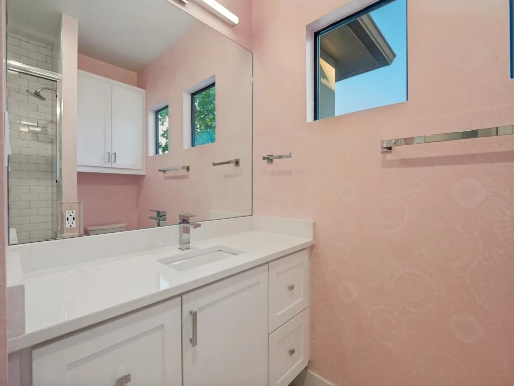Single Family Residence For Rent in Dallas County , 5615 Brookstown Drive, Dallas, Texas 75230, 5 Bedroom, 5 Bathroom, 3 Garage spaces, 4,123 Sqft, built in 1962, mls#21359371, Real Estate Agent in Dallas, Homes For Rent in Dallas county, Homes For Rent in Dallas, Realtor in Dallas Texas, Real Estate Brokerage Independent Realty Texas, Luminita Cordes Realtor