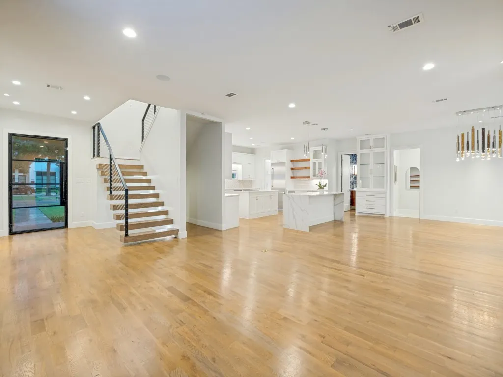 Single Family Residence For Rent in Dallas County , 5615 Brookstown Drive, Dallas, Texas 75230, 5 Bedroom, 5 Bathroom, 3 Garage spaces, 4,123 Sqft, built in 1962, mls#21359371, Real Estate Agent in Dallas, Homes For Rent in Dallas county, Homes For Rent in Dallas, Realtor in Dallas Texas, Real Estate Brokerage Independent Realty Texas, Luminita Cordes Realtor
