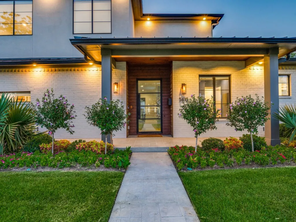 Single Family Residence For Rent in Dallas County , 5615 Brookstown Drive, Dallas, Texas 75230, 5 Bedroom, 5 Bathroom, 3 Garage spaces, 4,123 Sqft, built in 1962, mls#21359371, Real Estate Agent in Dallas, Homes For Rent in Dallas county, Homes For Rent in Dallas, Realtor in Dallas Texas, Real Estate Brokerage Independent Realty Texas, Luminita Cordes Realtor