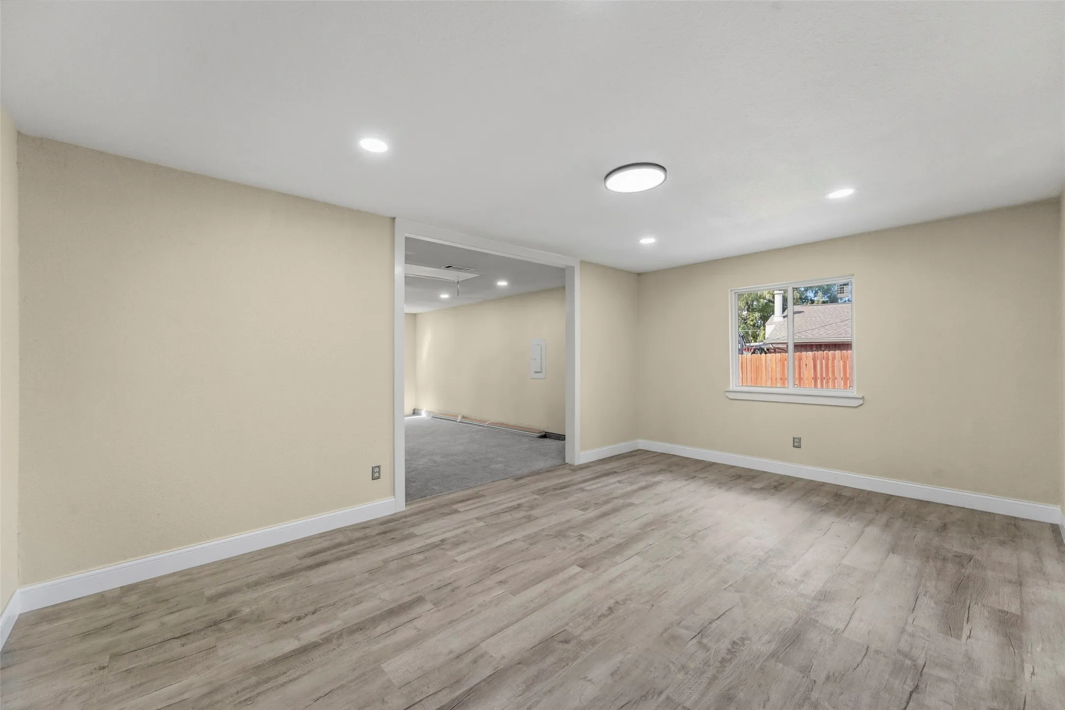 Single Family Residence For Sale in Dallas County , 1307 Reesling Drive, Mesquite, Texas 75150, 4 Bedroom, 2 Bathroom, Garage spaces, 1,934 Sqft, built in 1981, mls#21352025, Real Estate Agent in Mesquite, Homes For Sale in Dallas county, Homes For Sale in Mesquite, Realtor in Mesquite Texas, Real Estate Brokerage Independent Realty Texas, Luminita Cordes Realtor