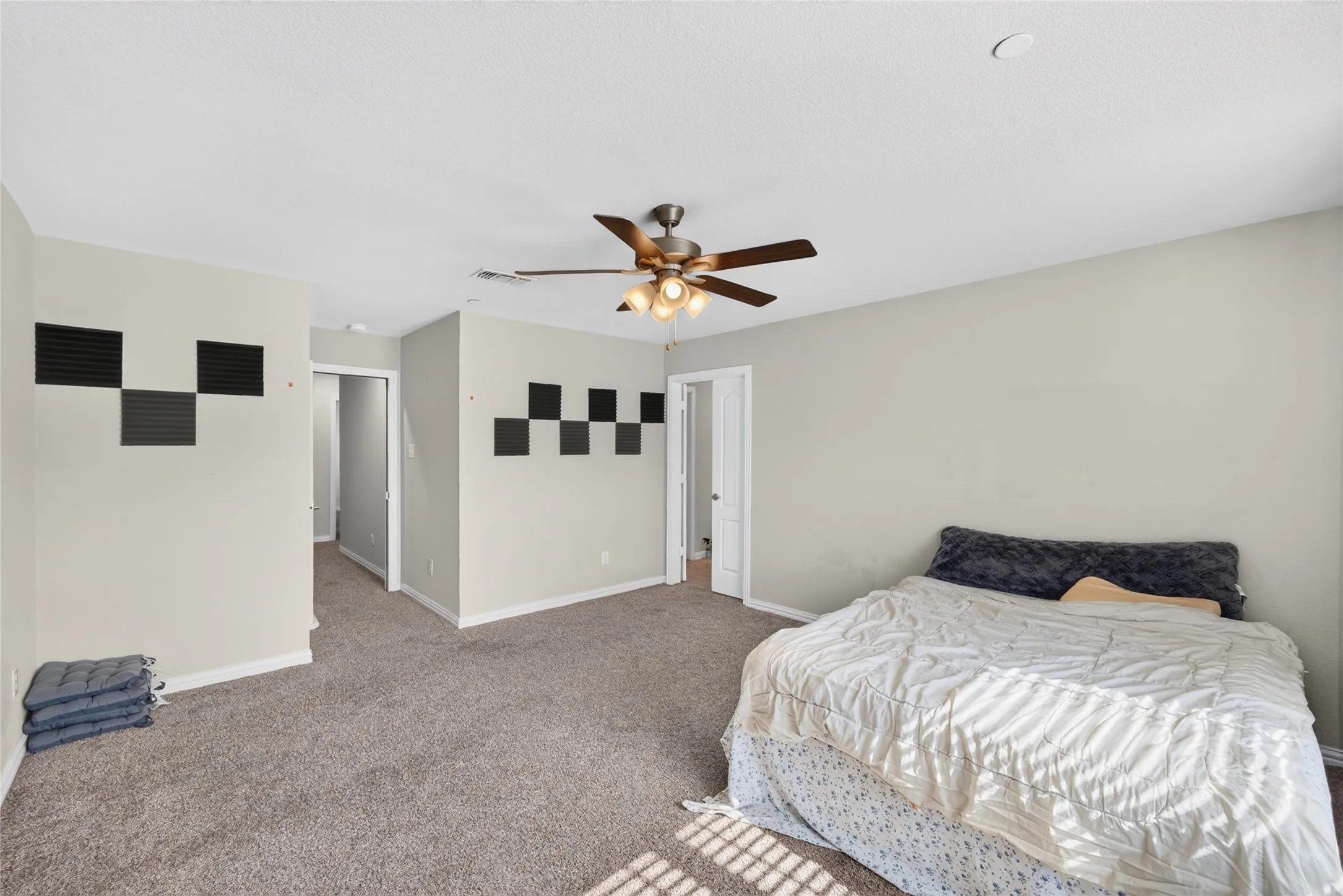 Townhouse For Rent in Denton County , 3533 Cricket Drive, Denton, Texas 76207, 3 Bedroom, 3 Bathroom, 2 Garage spaces, 1,750 Sqft, built in 2020, mls#21356598, Real Estate Agent in Denton, Homes For Rent in Denton county, Homes For Rent in Denton, Realtor in Denton Texas, Real Estate Brokerage Independent Realty Texas, Luminita Cordes Realtor