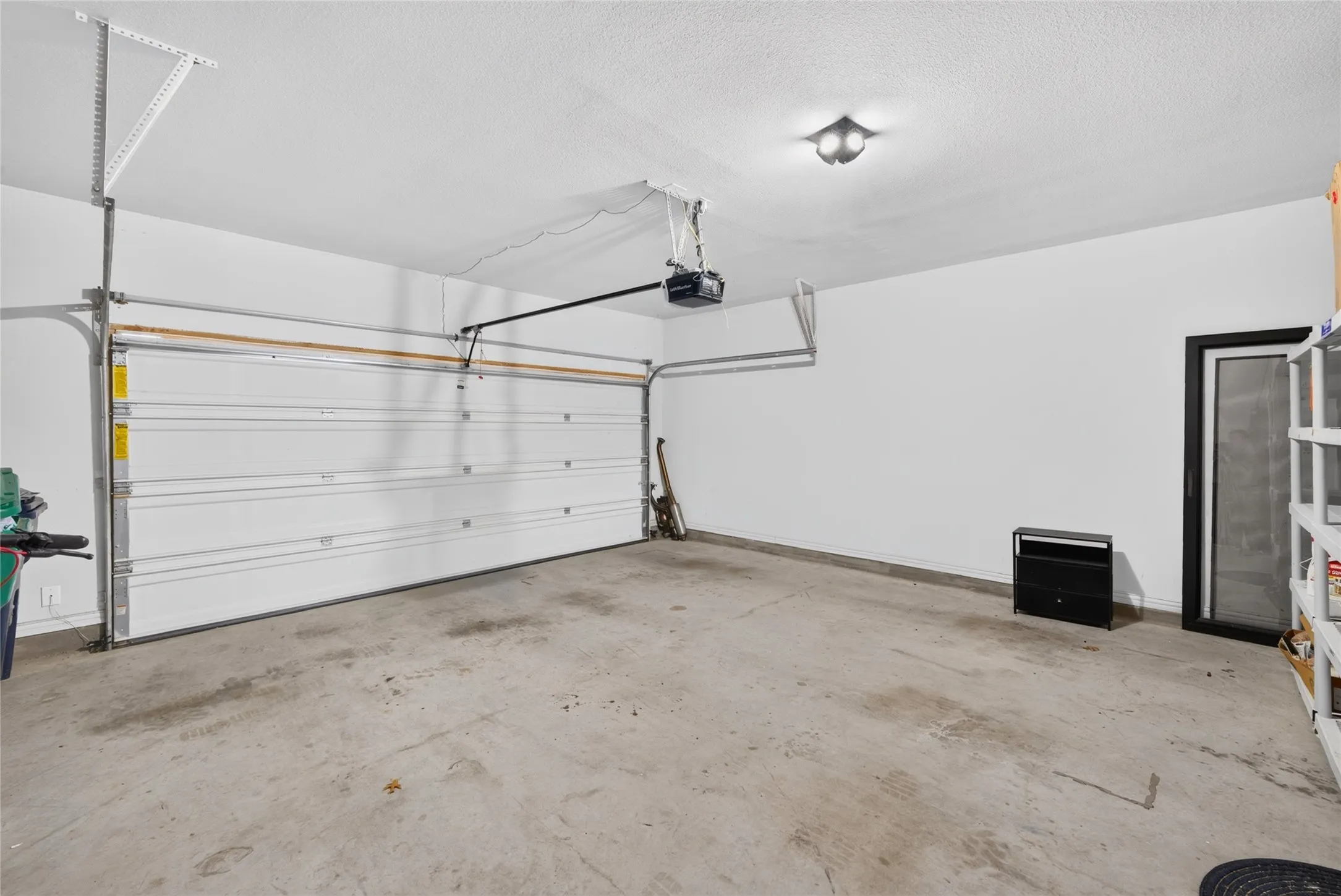 Townhouse For Rent in Denton County , 3533 Cricket Drive, Denton, Texas 76207, 3 Bedroom, 3 Bathroom, 2 Garage spaces, 1,750 Sqft, built in 2020, mls#21356598, Real Estate Agent in Denton, Homes For Rent in Denton county, Homes For Rent in Denton, Realtor in Denton Texas, Real Estate Brokerage Independent Realty Texas, Luminita Cordes Realtor