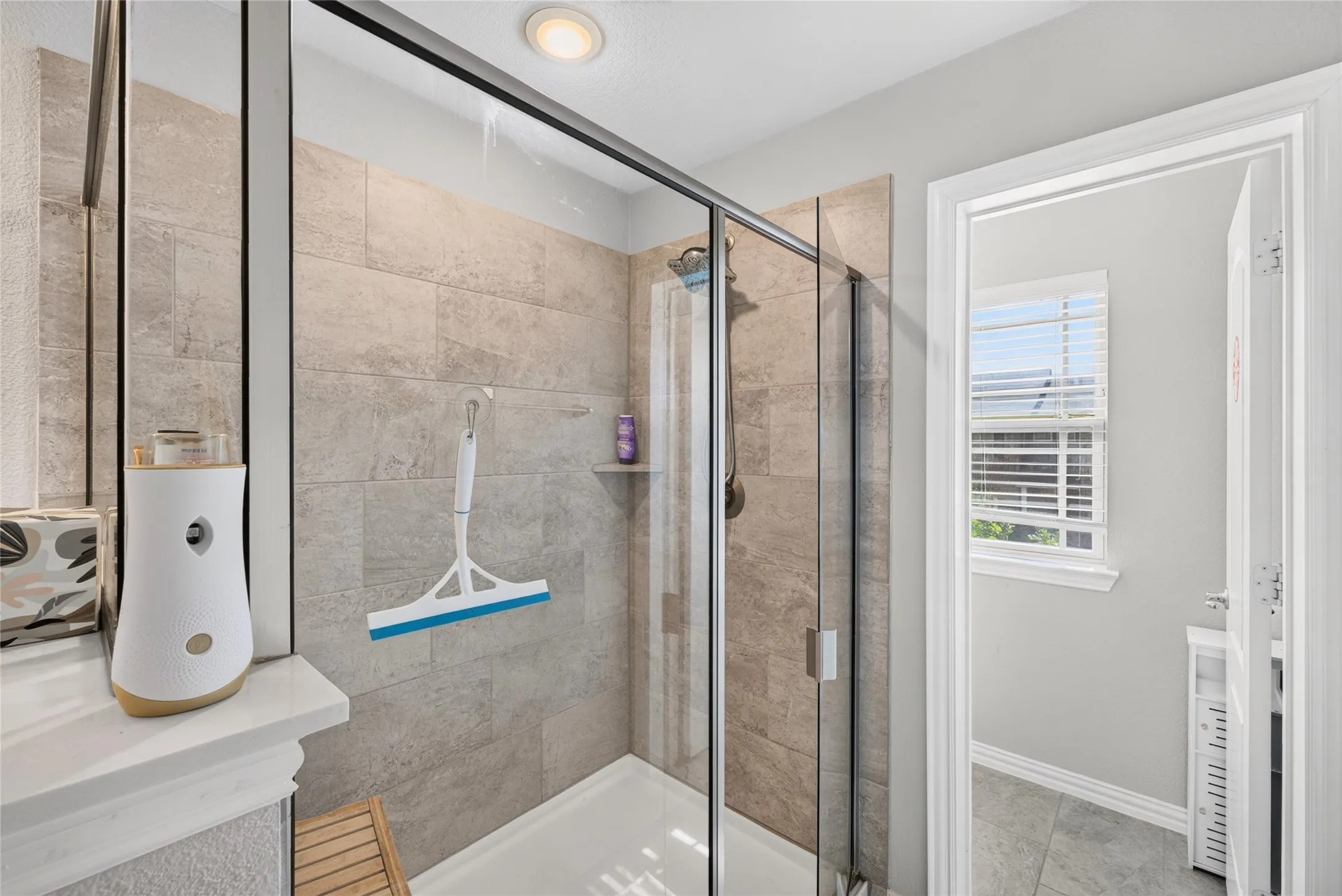 Townhouse For Rent in Denton County , 3533 Cricket Drive, Denton, Texas 76207, 3 Bedroom, 3 Bathroom, 2 Garage spaces, 1,750 Sqft, built in 2020, mls#21356598, Real Estate Agent in Denton, Homes For Rent in Denton county, Homes For Rent in Denton, Realtor in Denton Texas, Real Estate Brokerage Independent Realty Texas, Luminita Cordes Realtor