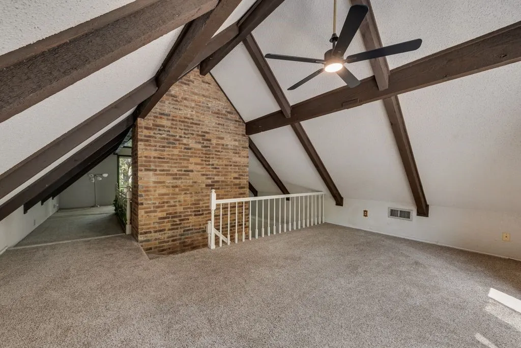 Single Family Residence For Rent in Tarrant County , 2119 Wilson Drive, Arlington, Texas 76011, 3 Bedroom, 2 Bathroom, 2 Garage spaces, 2,517 Sqft, built in 1974, mls#21354983, Real Estate Agent in Arlington, Homes For Rent in Tarrant county, Homes For Rent in Arlington, Realtor in Arlington Texas, Real Estate Brokerage Independent Realty Texas, Luminita Cordes Realtor