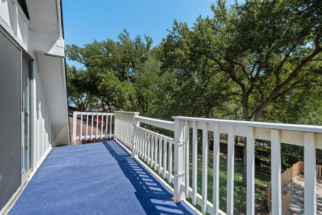 Single Family Residence For Rent in Tarrant County , 2119 Wilson Drive, Arlington, Texas 76011, 3 Bedroom, 2 Bathroom, 2 Garage spaces, 2,517 Sqft, built in 1974, mls#21354983, Real Estate Agent in Arlington, Homes For Rent in Tarrant county, Homes For Rent in Arlington, Realtor in Arlington Texas, Real Estate Brokerage Independent Realty Texas, Luminita Cordes Realtor