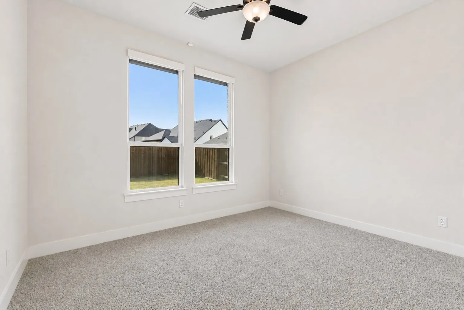 Single Family Residence For Sale in Denton County , 4831 Lopiano Street, Prosper, Texas 75078, 5 Bedroom, 6 Bathroom, 3 Garage spaces, 4,220 Sqft, built in 2023, mls#21358862, Real Estate Agent in Prosper, Homes For Sale in Denton county, Homes For Sale in Prosper, Realtor in Prosper Texas, Real Estate Brokerage Independent Realty Texas, Luminita Cordes Realtor