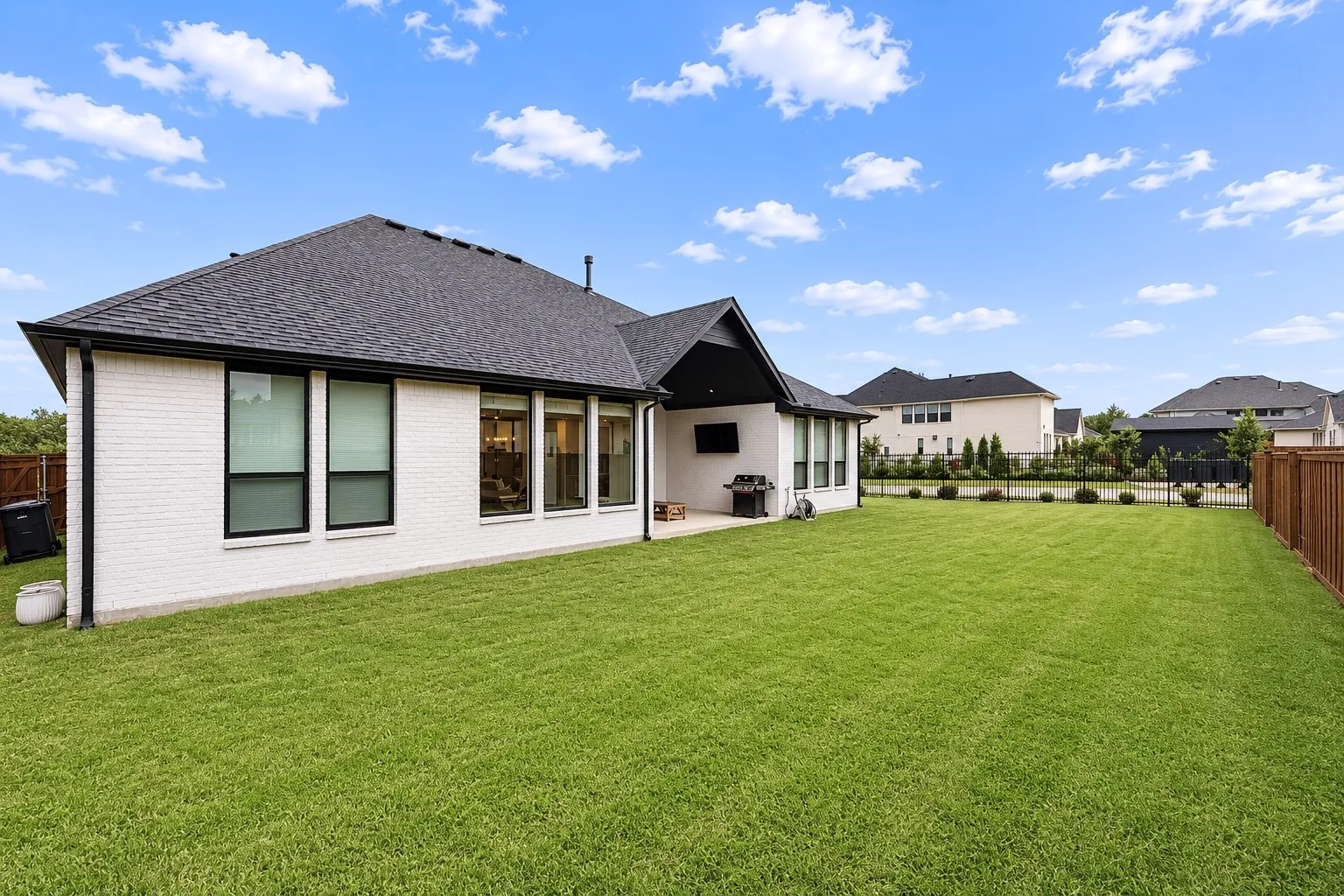 Single Family Residence For Sale in Denton County , 4831 Lopiano Street, Prosper, Texas 75078, 5 Bedroom, 6 Bathroom, 3 Garage spaces, 4,220 Sqft, built in 2023, mls#21358862, Real Estate Agent in Prosper, Homes For Sale in Denton county, Homes For Sale in Prosper, Realtor in Prosper Texas, Real Estate Brokerage Independent Realty Texas, Luminita Cordes Realtor