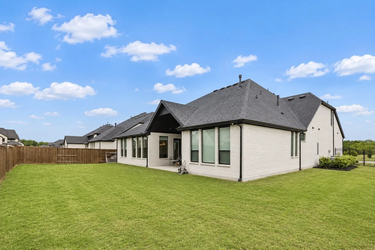 Single Family Residence For Sale in Denton County , 4831 Lopiano Street, Prosper, Texas 75078, 5 Bedroom, 6 Bathroom, 3 Garage spaces, 4,220 Sqft, built in 2023, mls#21358862, Real Estate Agent in Prosper, Homes For Sale in Denton county, Homes For Sale in Prosper, Realtor in Prosper Texas, Real Estate Brokerage Independent Realty Texas, Luminita Cordes Realtor