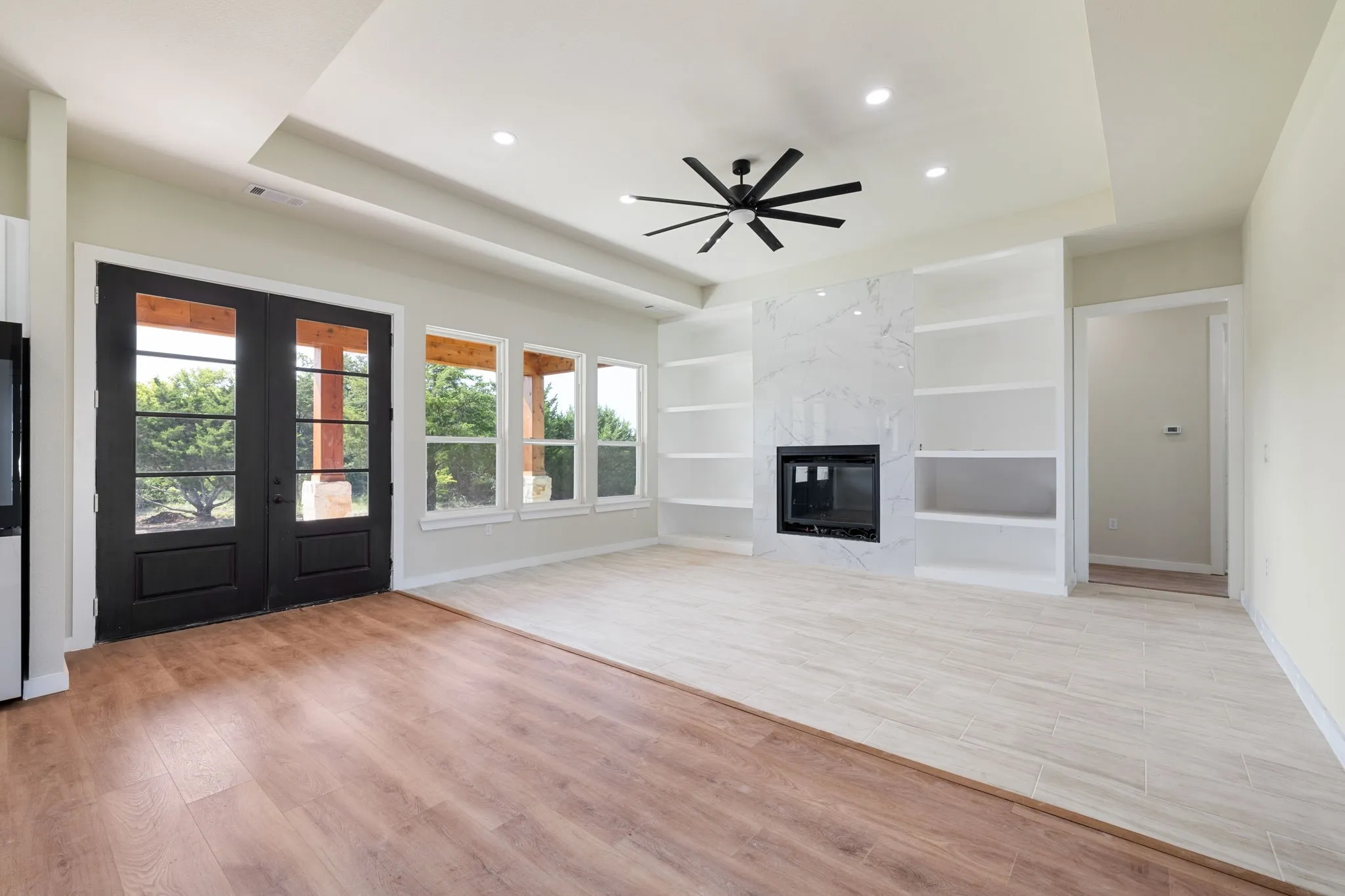 Single Family Residence For Sale in Ellis County , 3051 Stonebriar Drive, Waxahachie, Texas 75165, 4 Bedroom, 3 Bathroom, 3 Garage spaces, 3,900 Sqft, built in 2025, mls#21358770, Real Estate Agent in Waxahachie, Homes For Sale in Ellis county, Homes For Sale in Waxahachie, Realtor in Waxahachie Texas, Real Estate Brokerage Independent Realty Texas, Luminita Cordes Realtor