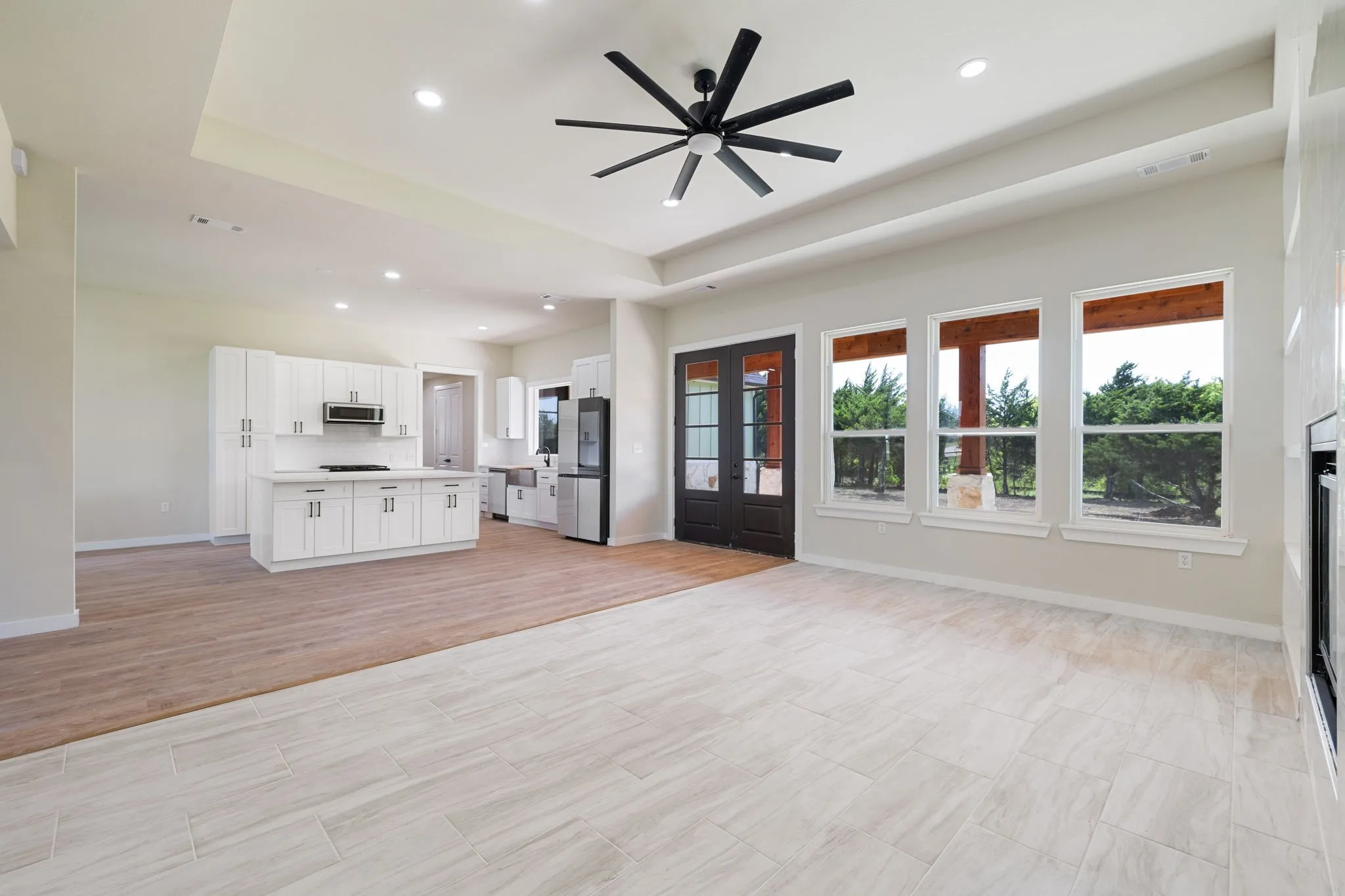 Single Family Residence For Sale in Ellis County , 3051 Stonebriar Drive, Waxahachie, Texas 75165, 4 Bedroom, 3 Bathroom, 3 Garage spaces, 3,900 Sqft, built in 2025, mls#21358770, Real Estate Agent in Waxahachie, Homes For Sale in Ellis county, Homes For Sale in Waxahachie, Realtor in Waxahachie Texas, Real Estate Brokerage Independent Realty Texas, Luminita Cordes Realtor