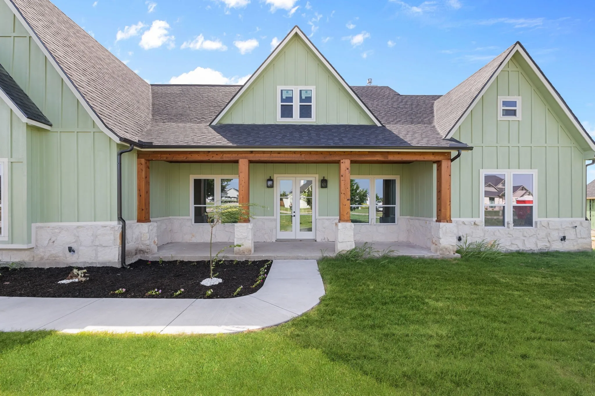 Single Family Residence For Sale in Ellis County , 3051 Stonebriar Drive, Waxahachie, Texas 75165, 4 Bedroom, 3 Bathroom, 3 Garage spaces, 3,900 Sqft, built in 2025, mls#21358770, Real Estate Agent in Waxahachie, Homes For Sale in Ellis county, Homes For Sale in Waxahachie, Realtor in Waxahachie Texas, Real Estate Brokerage Independent Realty Texas, Luminita Cordes Realtor