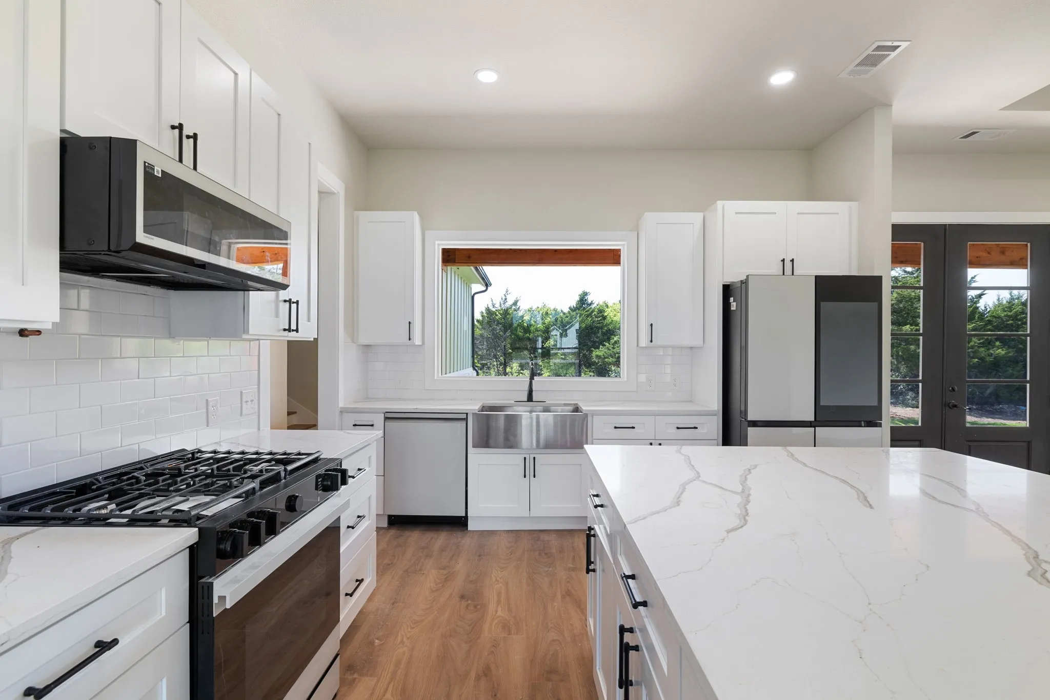 Single Family Residence For Sale in Ellis County , 3051 Stonebriar Drive, Waxahachie, Texas 75165, 4 Bedroom, 3 Bathroom, 3 Garage spaces, 3,900 Sqft, built in 2025, mls#21358770, Real Estate Agent in Waxahachie, Homes For Sale in Ellis county, Homes For Sale in Waxahachie, Realtor in Waxahachie Texas, Real Estate Brokerage Independent Realty Texas, Luminita Cordes Realtor